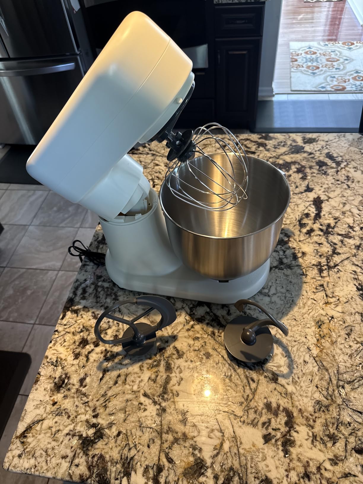 Martha Stewart 5.3Qt Stand Mixer, 12-Speed Tilt-Head Electric Kitchen Mixer with Stainless Steel Bowl, Dough Hook, Whisk & Beater, Splash Guard, Ideal for Baking Bread, Cake & Whipping, Honeydew Green customer photo 2