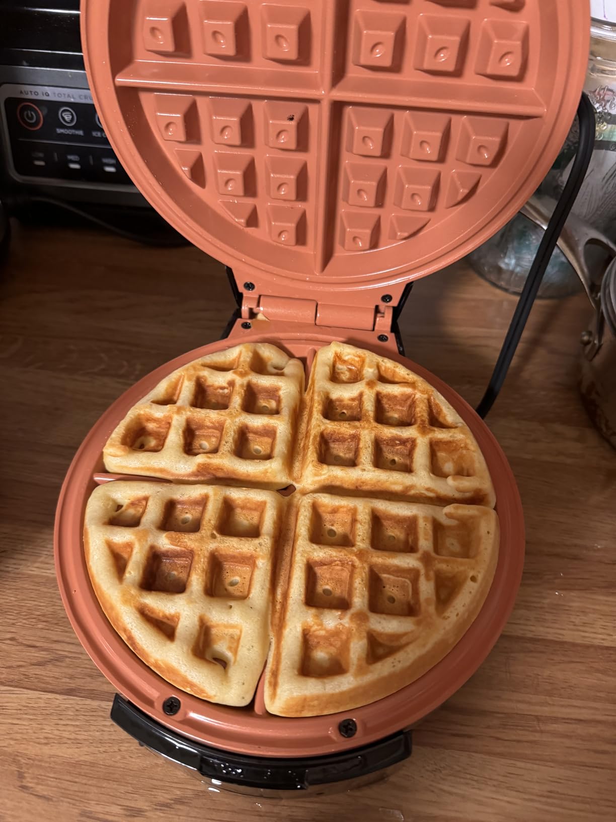 Elite Gourmet Belgian Waffle Maker with PFAS-Free CeramiCrisp Ceramic Nonstick Plates, Adjustable Browning Control, 1100W Heating, Power & Ready Indicator Lights, Vertical Storage, Stainless Steel customer photo 1