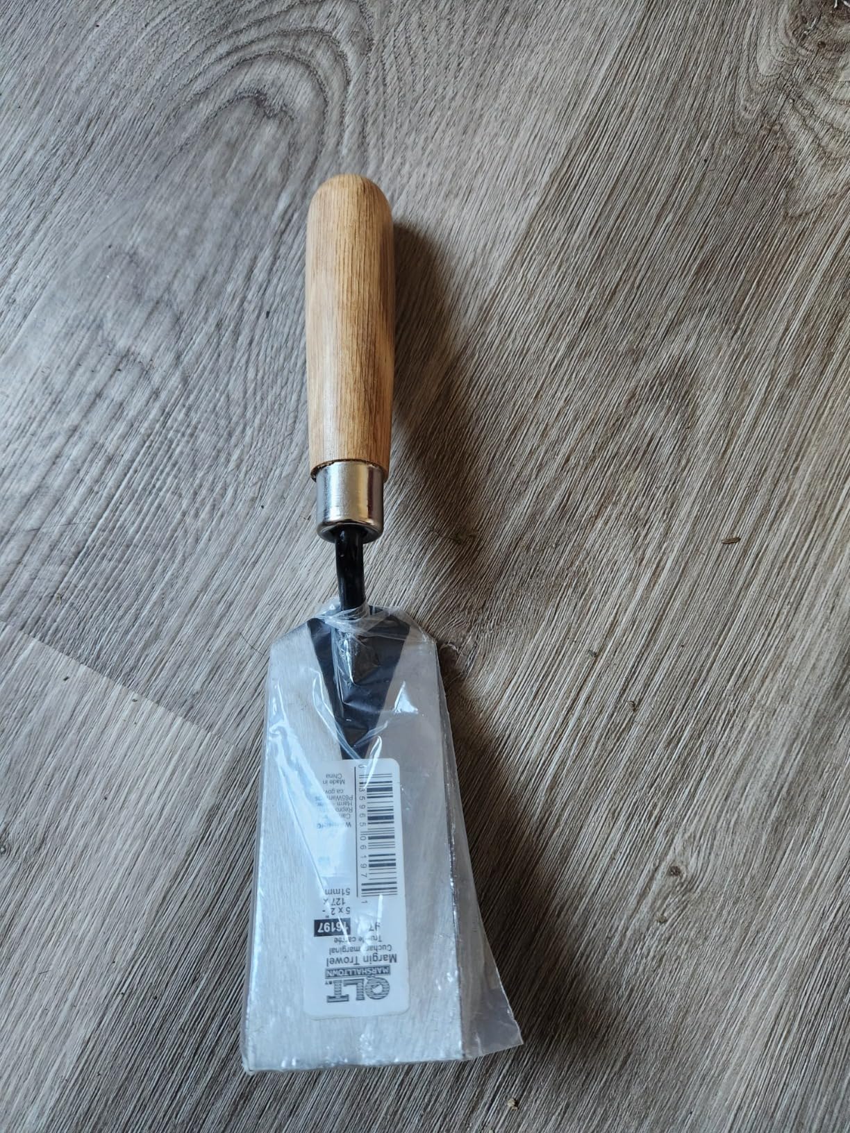 MARSHALLTOWN Margin Trowel, 5 x 2 Inch, Masonry Tool, Tile Tool | Forged Carbon Steel Blade, Hardwood Handle customer photo 1