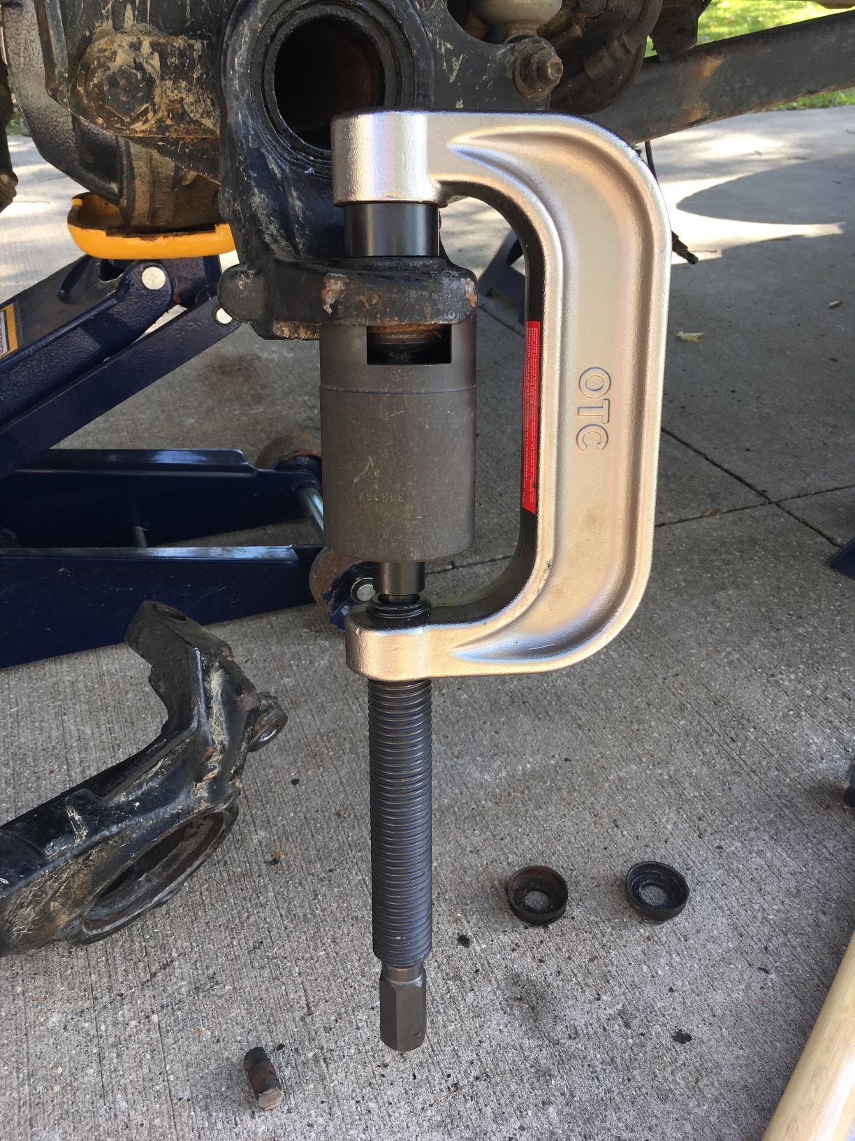 OTC 7249 Ball Joint, U-Joint, and Brake Anchor Pin Service Kit with Storage Case customer photo 2