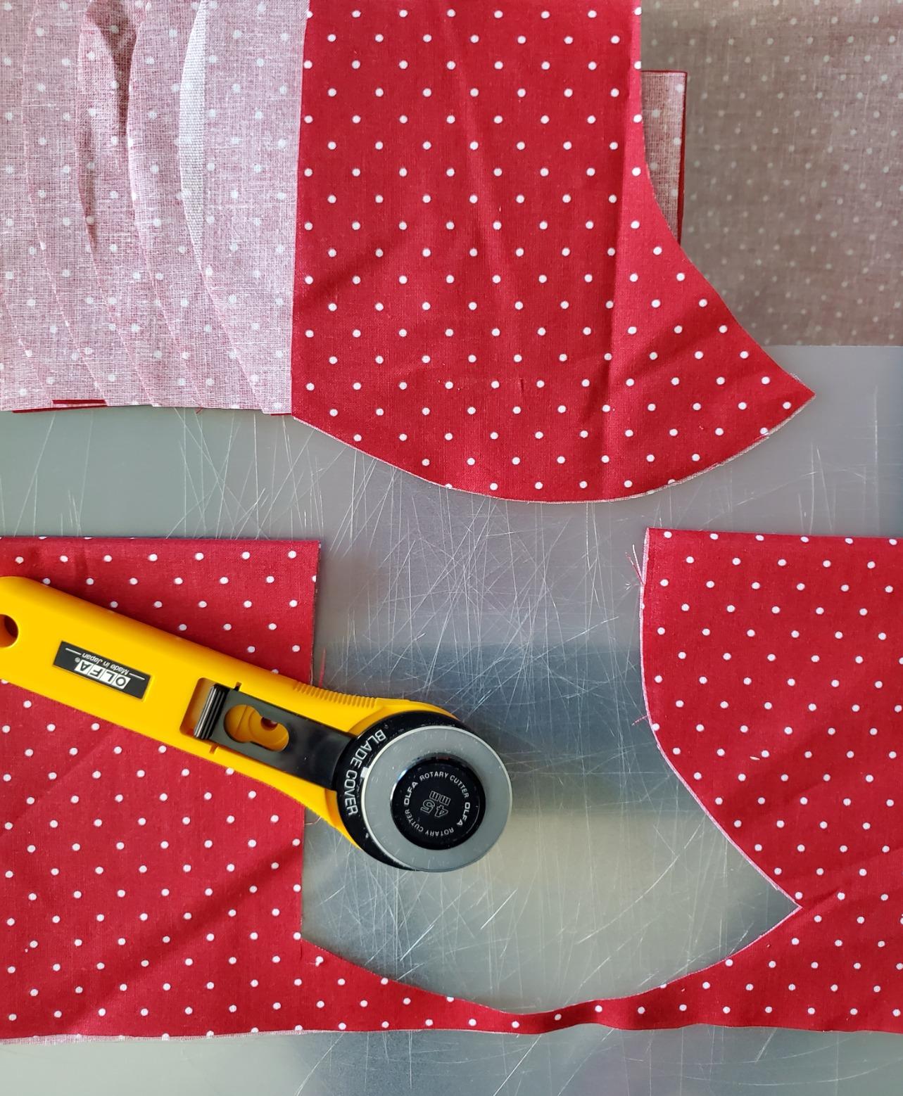 OLFA Rotary Cutter RTY-2/G | 45mm Classic Straight Rotary Cutter, Integrated grooves, Easy-slide blade cover, Right & Left Hand - Quilters and Crafters customer photo 1
