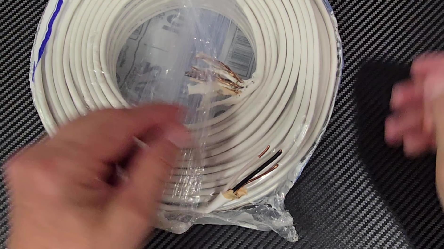 Southwire Romex Brand Simpull Solid Indoor 14/2 W/G NMB Cable 50ft coil - SW# 28827422 customer photo 2