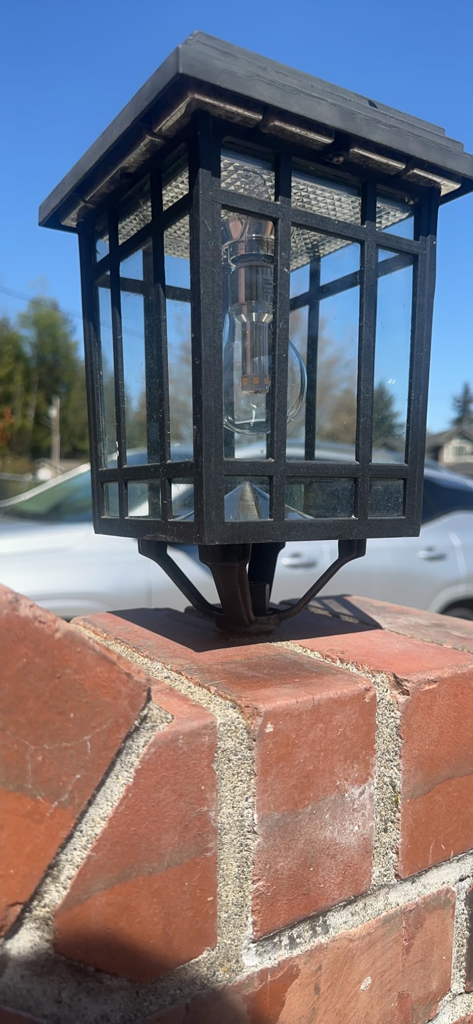 Gama Sonic Prairie Bulb Solar Post Light - Outdoor Solar Lamp Fixture, Pole, Pier & Wall Mount, Black customer photo 1