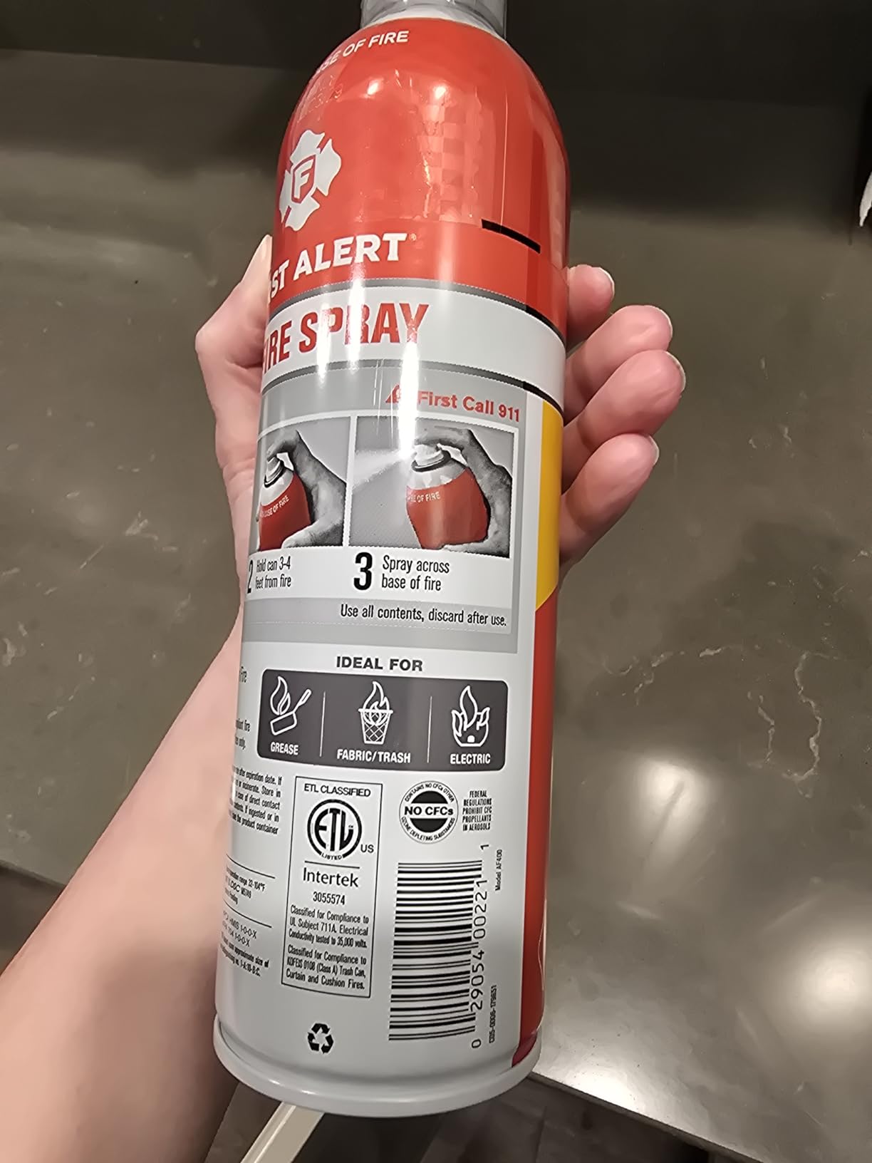 First Alert EZ Fire Spray, Extinguishing Aerosol Spray, AF400 Red 18 Ounce (Pack of 1) customer photo 1
