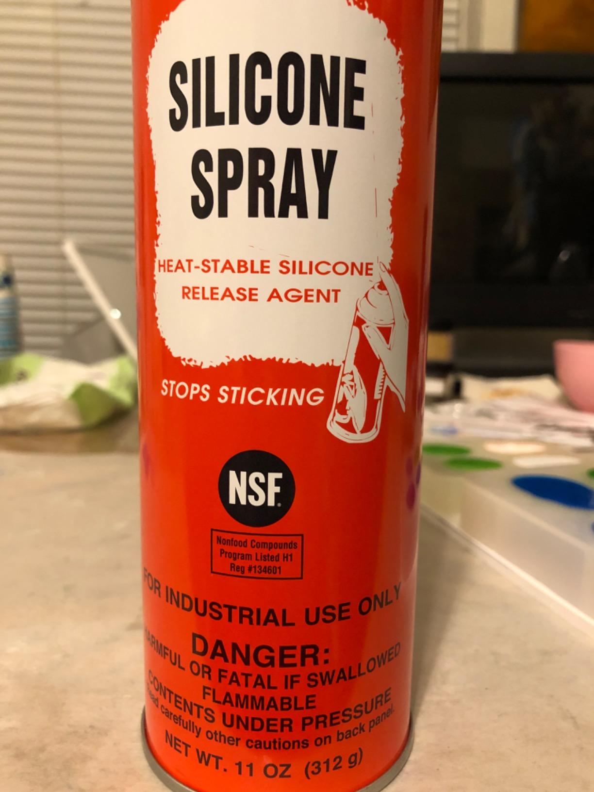 Sprayway SW946 Silicone Spray and Release Agent, 11 oz, clear customer photo 1