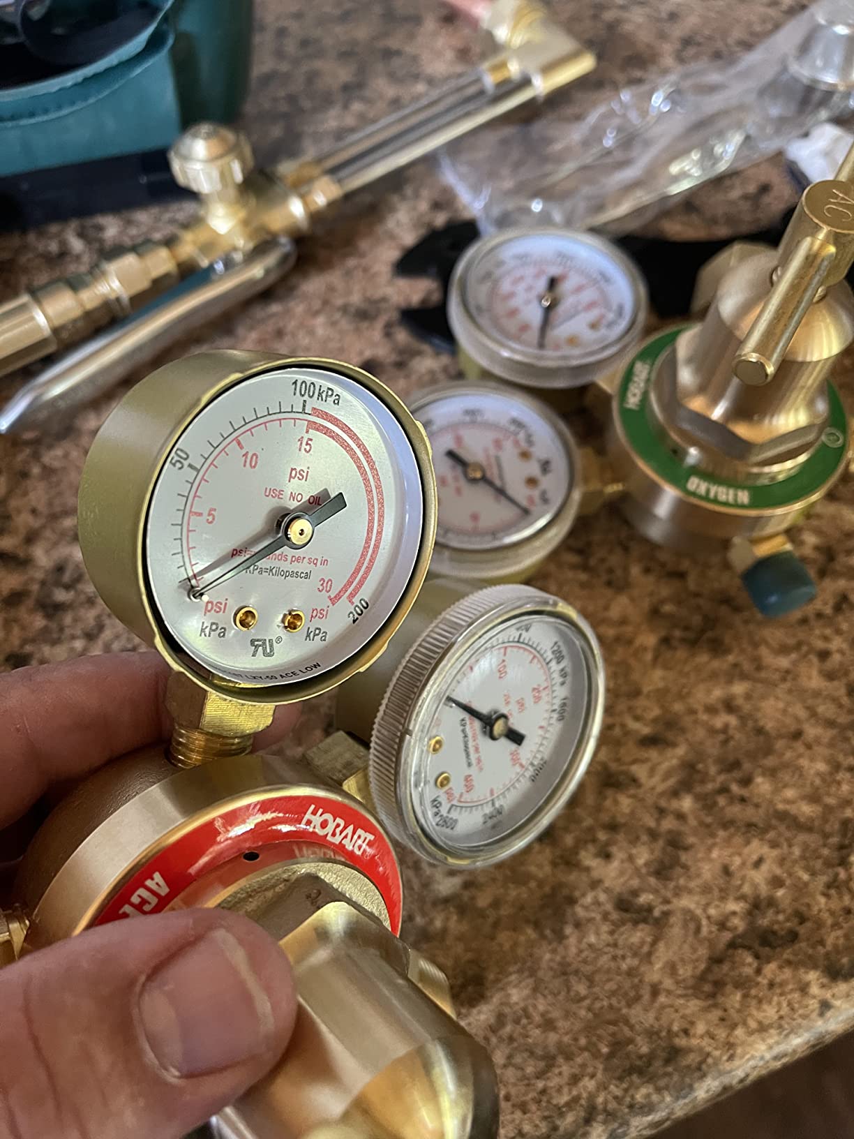 Hobart 770502 Medium-Duty Oxy-Acetylene Cutting & Welding Torch Kit | Forged brass handle; reverse-flow check valves customer photo 1