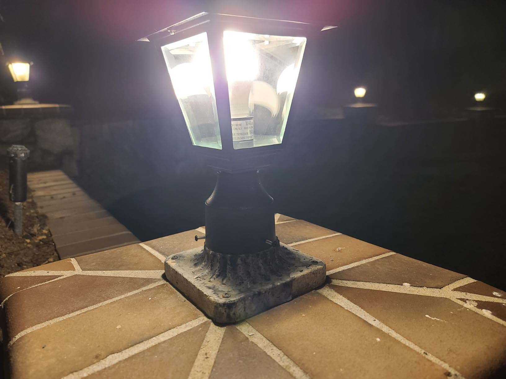 Nuvo Lighting 60/547 Postlantern with Clear Glass, Bronze/Dark customer photo 1