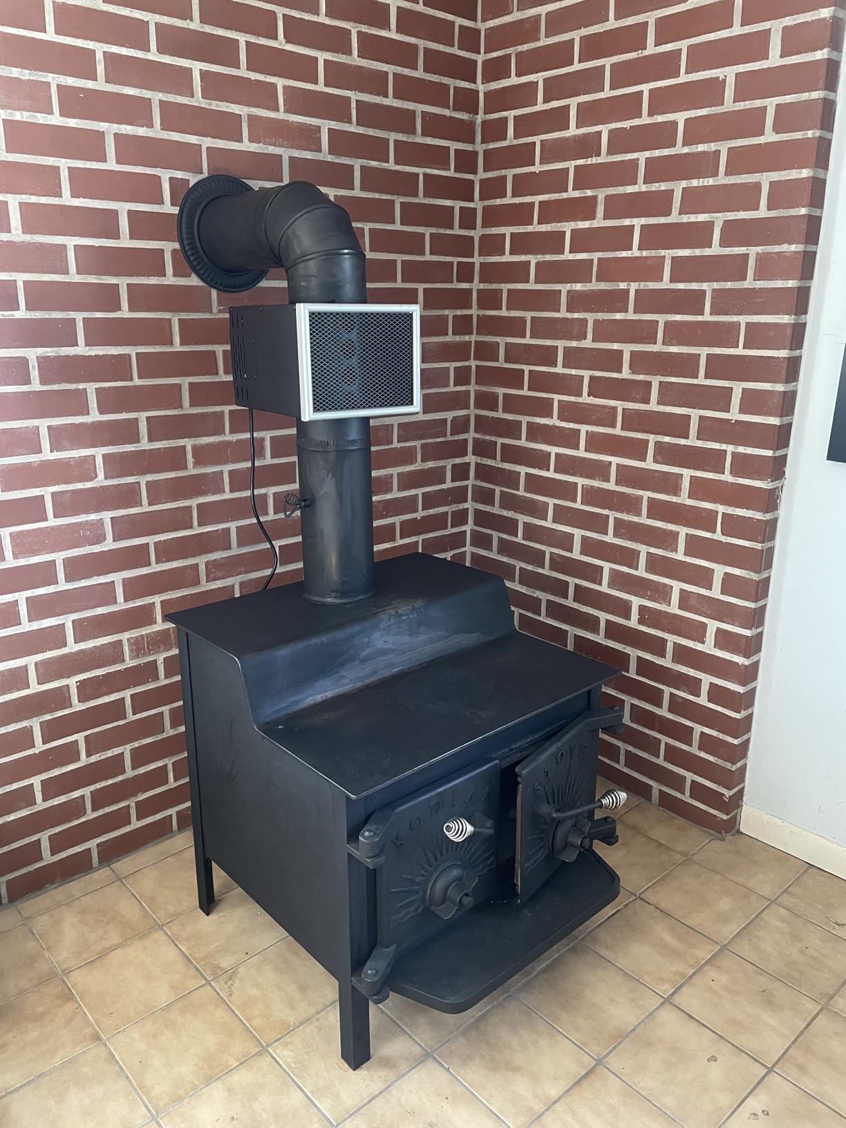 US Stove Company MH6 Easy to Install 6 Inch Miracle Heat Reclaimer Ultra Quiet Freestanding Wood or Coal Stove Furnace, Black customer photo 1