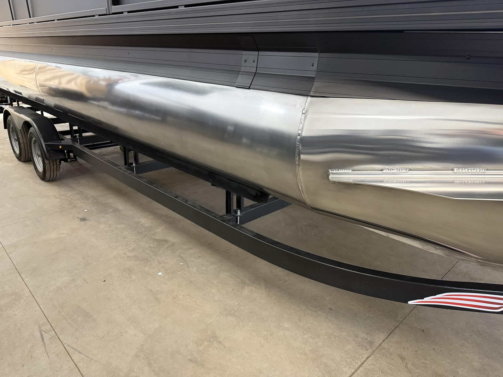 Zephyr Pro-40 The Perfect Metal Polish. for Chrome, Stainless Steel, Aluminum, Brass, Copper, Silver and Magnesium. Made in U.S.A. (16oz) customer photo 1