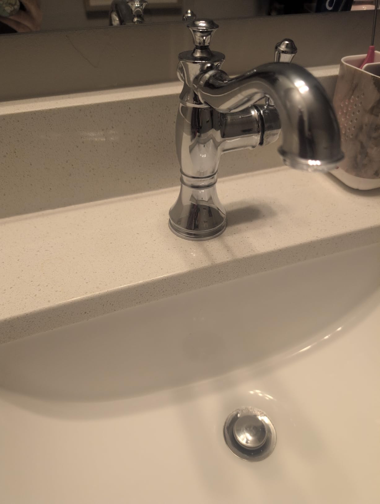 Delta Faucet Cassidy Single Hole Bathroom Faucet, Single Handle Bathroom Faucet Chrome, Bathroom Sink Faucet, Metal Drain Assembly, Chrome 597LF-MPU customer photo 2