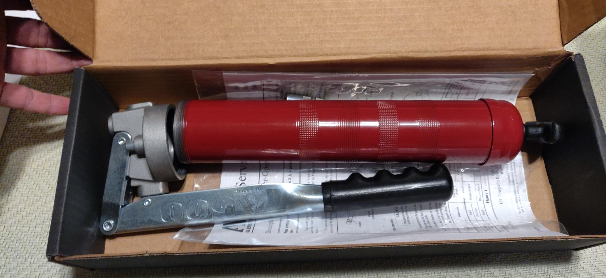 Alemite 500 Grease Gun, Develops up to 10,000 psi, Delivery 1 oz./21 Strokes, 16 oz. Bulk or 14 oz. Cartridge, 3-Way Loading customer photo 2