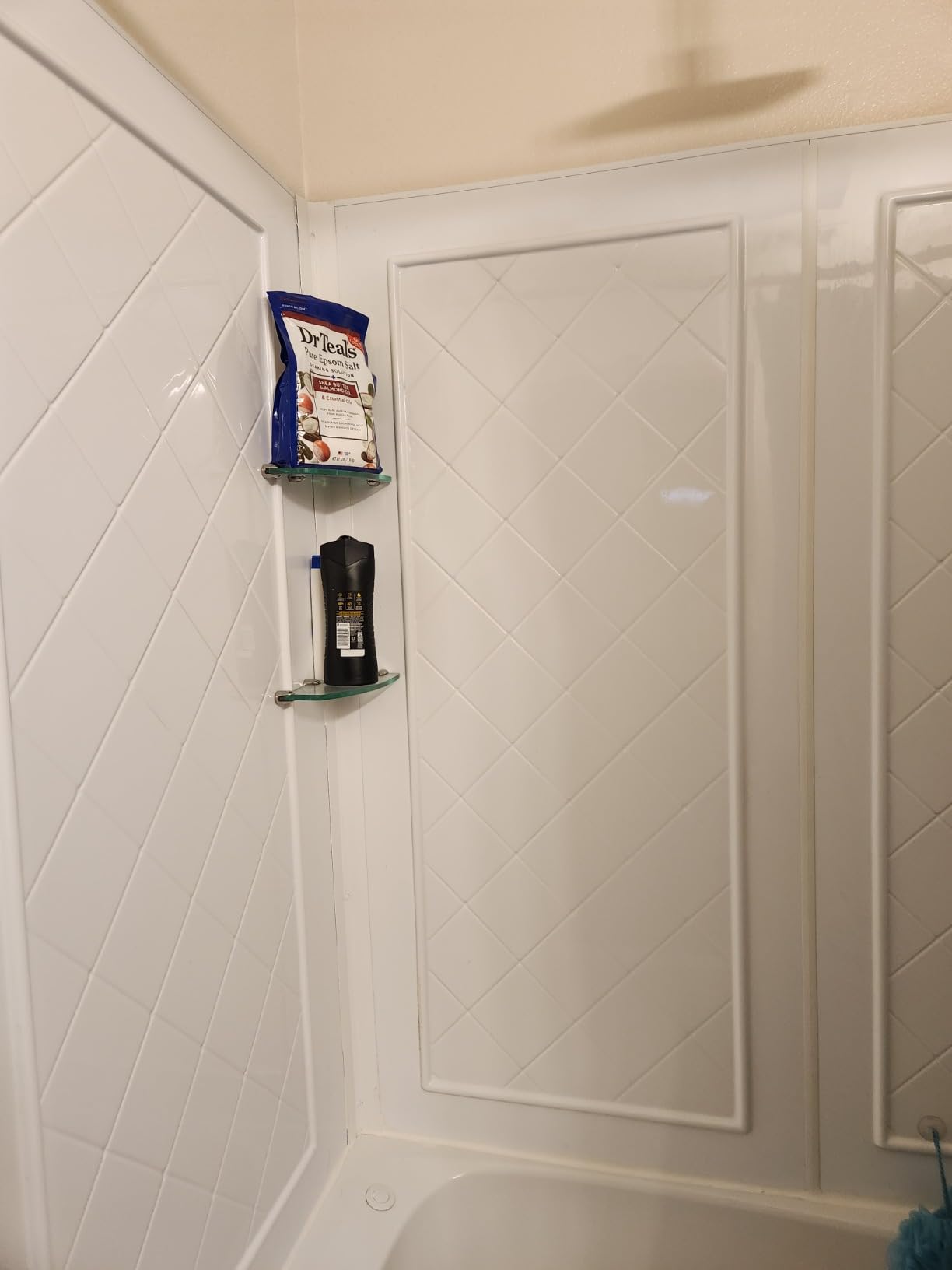 DreamLine QWALL-Tub 56-60 in. W x 28-32 in. D x 60 in. H Acrylic Backwall Kit In White, SHBW-1360603-01 customer photo 1