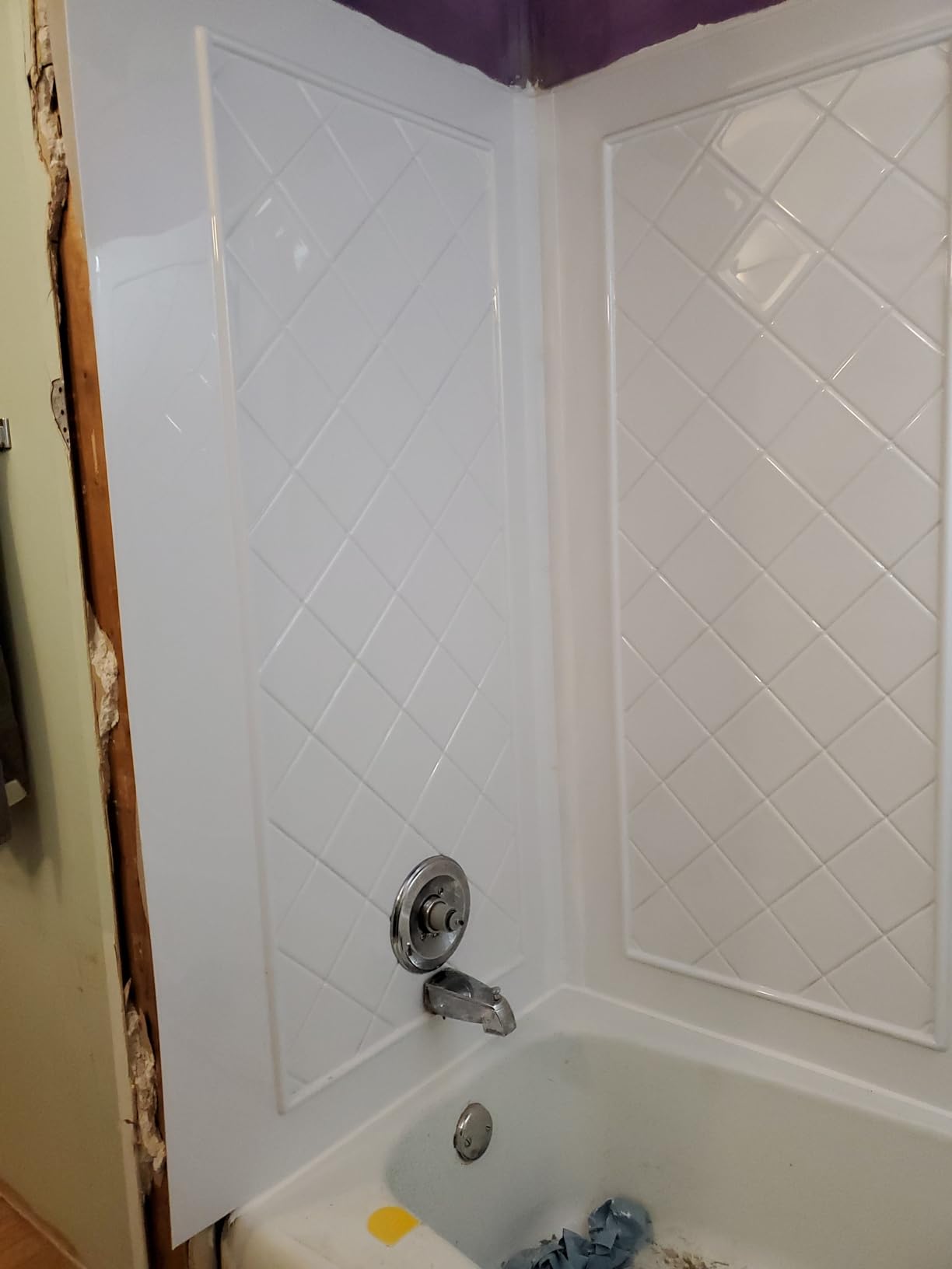 DreamLine QWALL-Tub 56-60 in. W x 28-32 in. D x 60 in. H Acrylic Backwall Kit In White, SHBW-1360603-01 customer photo 2