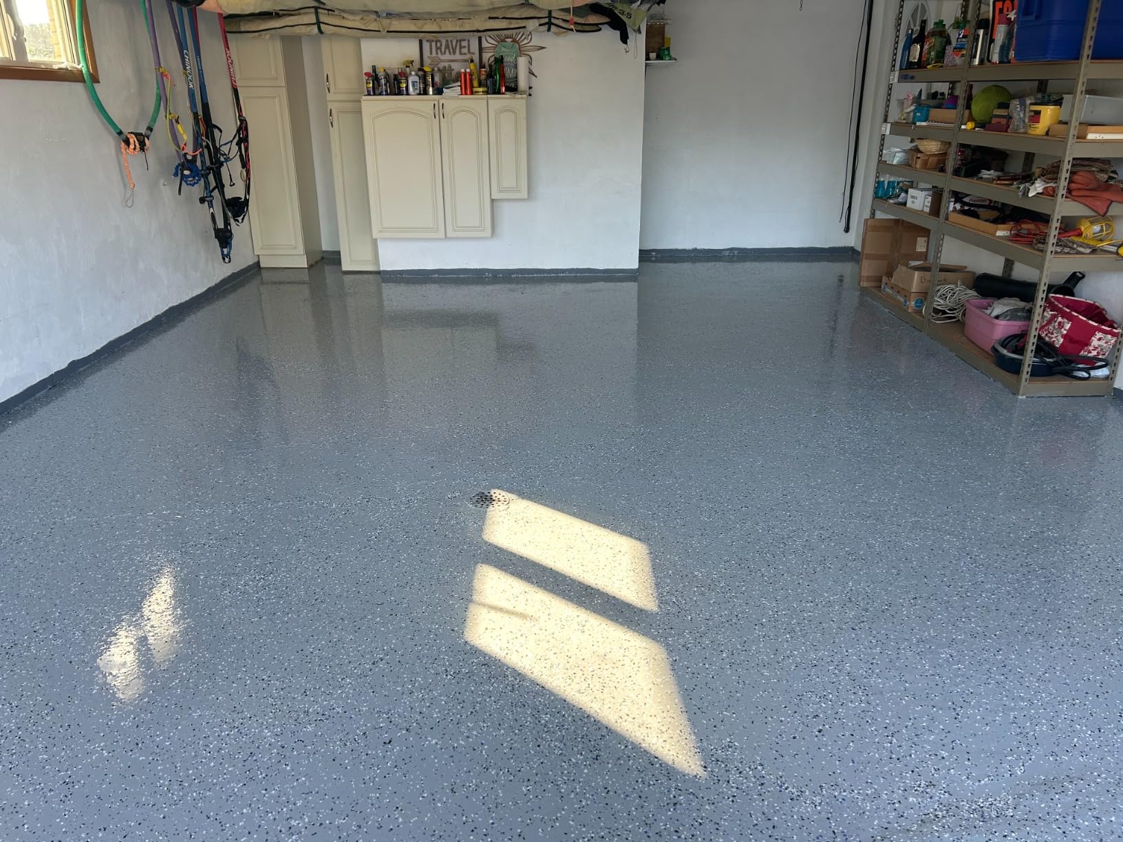 Rust-Oleum 60003 RockSolid Polycuramine Garage Floor Coating, 1 Car Kit, High Gloss Gray customer photo 1