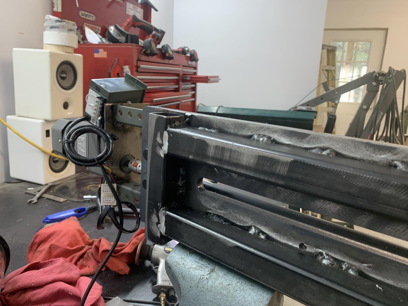 KAKA INDUSTRIAL Sheet Metal Bead Roller with Dies, 7-Inch Throat Depth, 22-Gauge Mild Steel Capacity Sheet Metal Rotary Forming Machine, Adjustability HVAC Tools Fabrication Bead Rolling Machine RM-08 customer photo 1