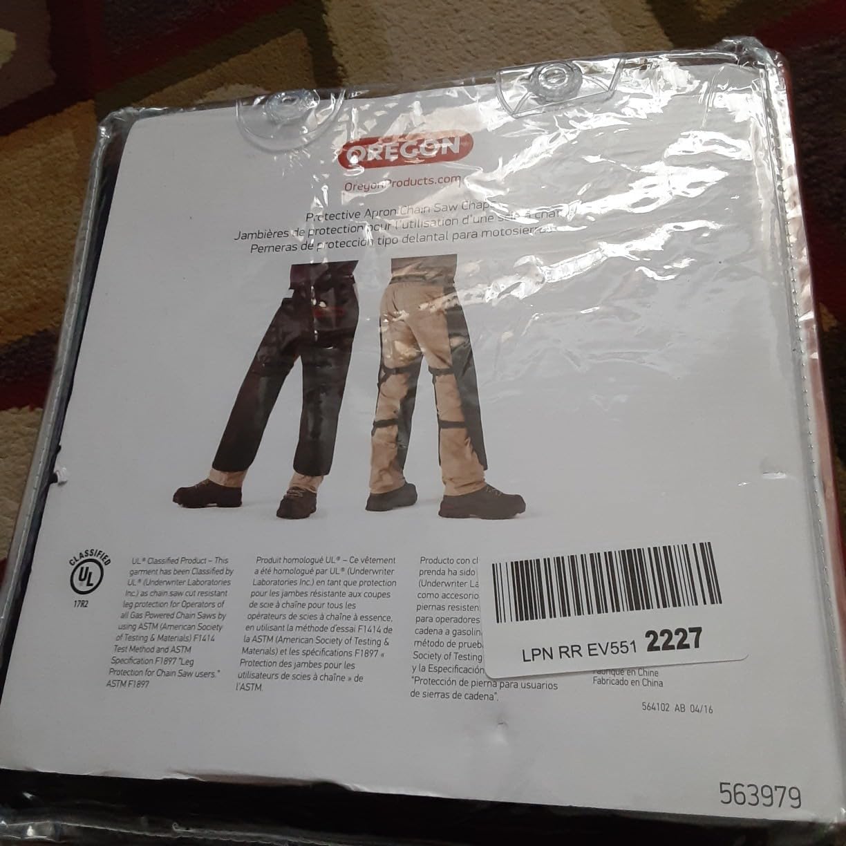 Oregon Protective Chainsaw Chaps for Cutting and Logging, 8 Layers Lightweight, Breathable Material, One Size Fits All, Black (563979) customer photo 1