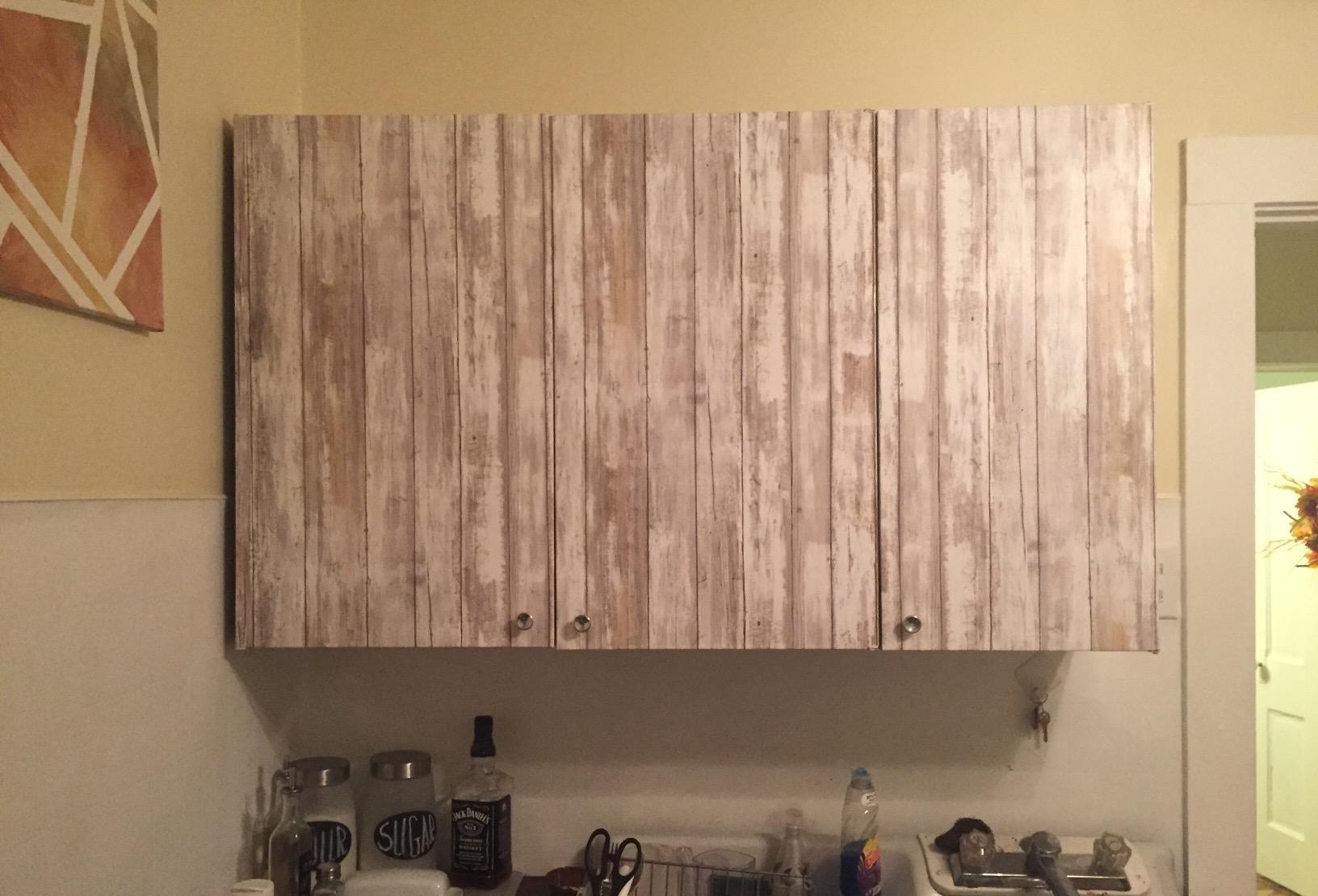 RMK9050WP White Distressed Wood Peel and Stick Wallpaper customer photo 2