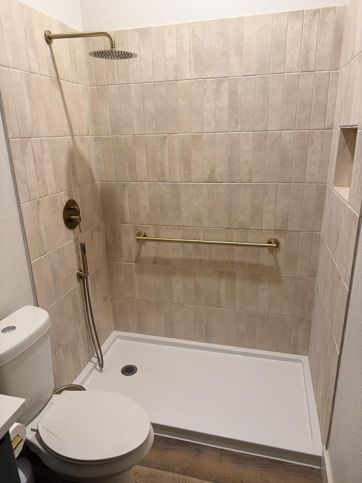 DreamLine SlimLine 32 in. D x 42 in. W x 2 3/4 in. H Center Drain Single Threshold Shower Base in White, DLT-1132420 customer photo 2