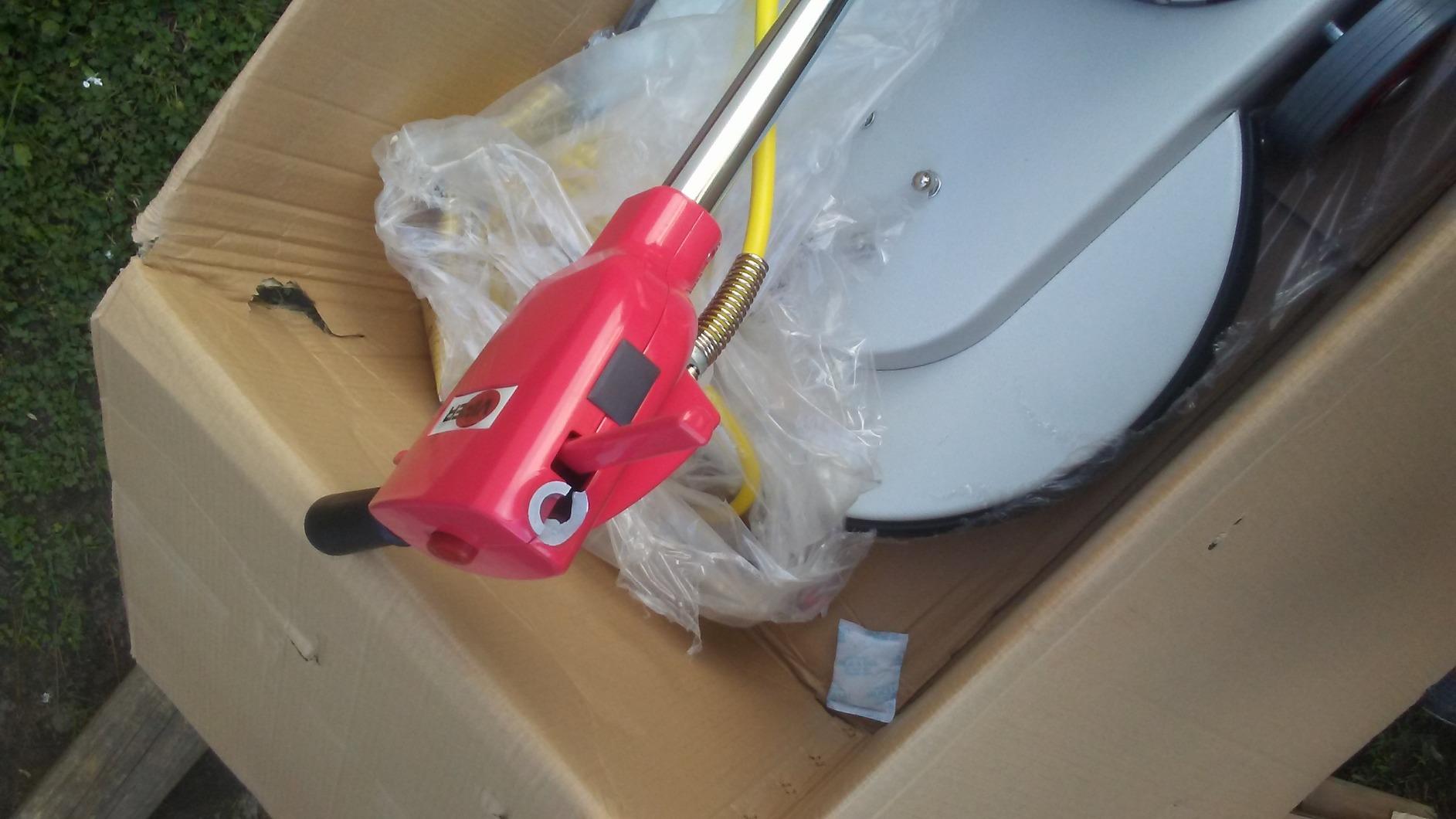 VN1500 Venom Series High Speed Floor Burnisher, 20