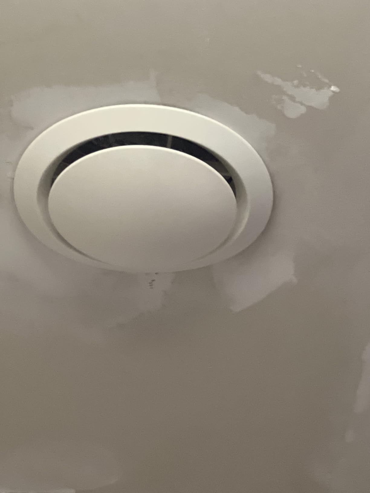 HG Power 6 Inch Soffit Vent, Adjustable Air Vent Cover, ABS Round Ceiling Vent Covers for Living Room, Attic, Bathroom, Kitchen, Ventilation Use, White - Opening Size 5.66