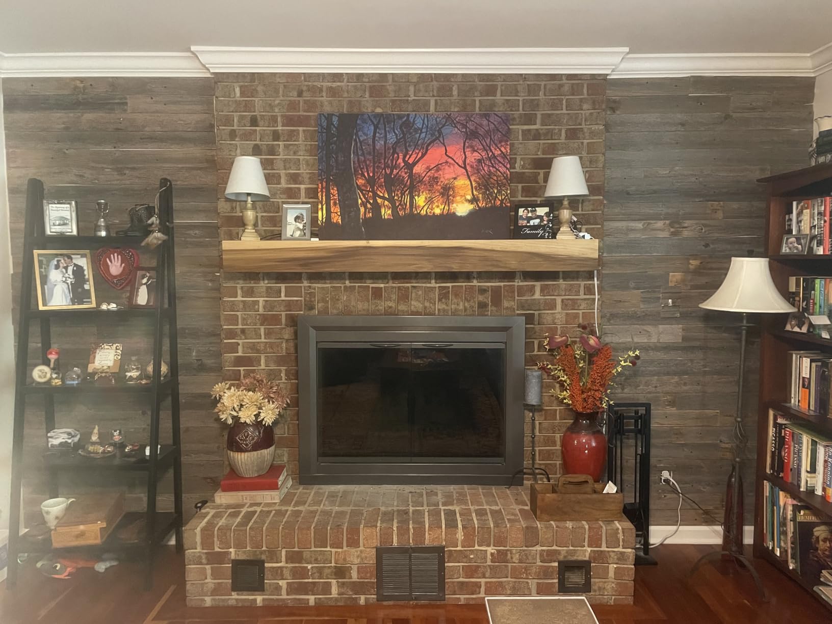 Rockin' Wood Real Wood Nail Up Application Rustic Reclaimed Naturally Weathered Barn Wood Accent Paneling Board Planks for Home Walls (46 Square feet) customer photo 1