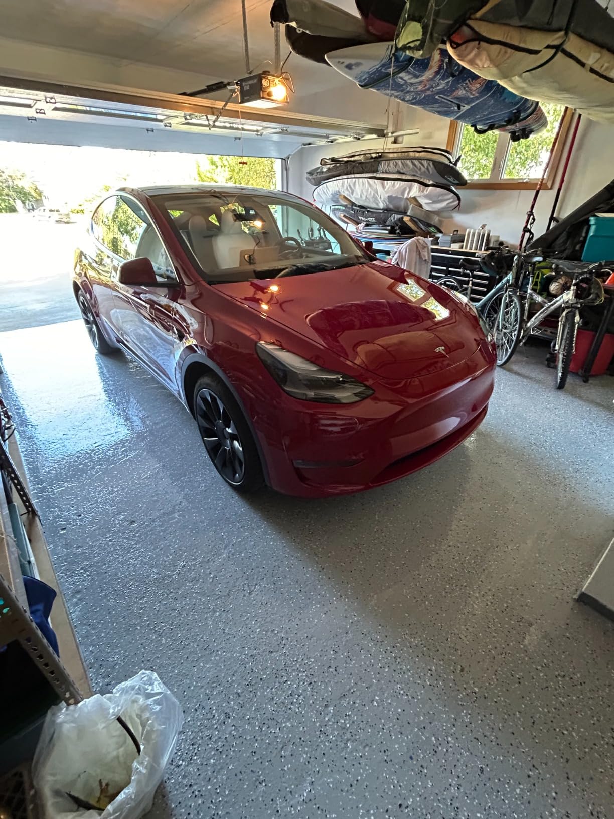 Rust-Oleum RockSolid Polycuramine High Gloss Black Garage Floor Coating | 20X Stronger Than Epoxy, Resists Hot Tire Pickup, Self-Leveling Formula, Stain Resistant, Covers 500 Sq Ft, 2.5 Car Kit customer photo 2