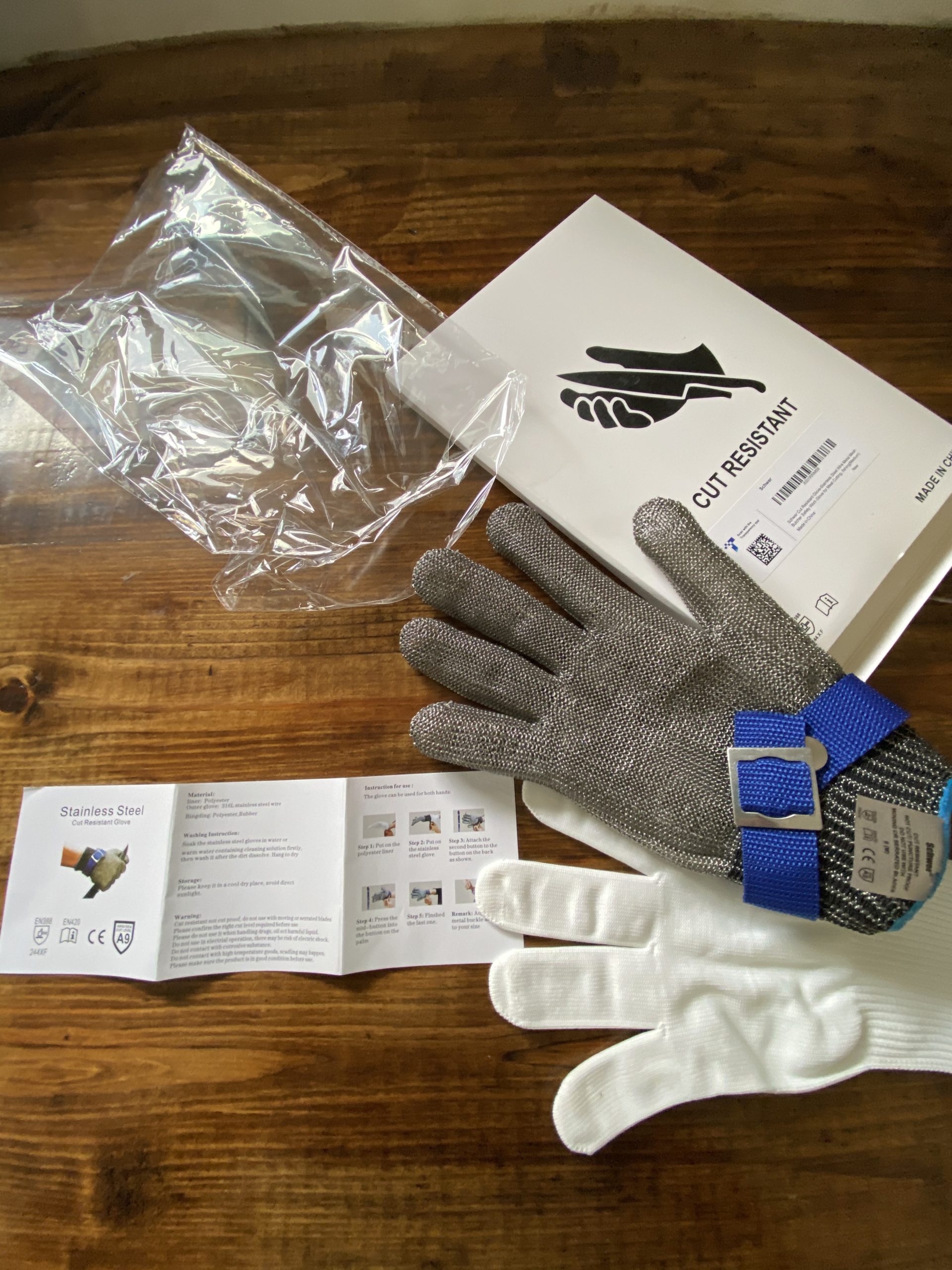 Schwer SlicePro ANSI A9 Cut Resistant Glove PR1706, Stainless Steel Mesh Metal Glove, Food Grade for Kitchen Cooking, Butcher Meat Cutting, Oyster Shucking, Mandoline, (L, 1 PCS) customer photo 2