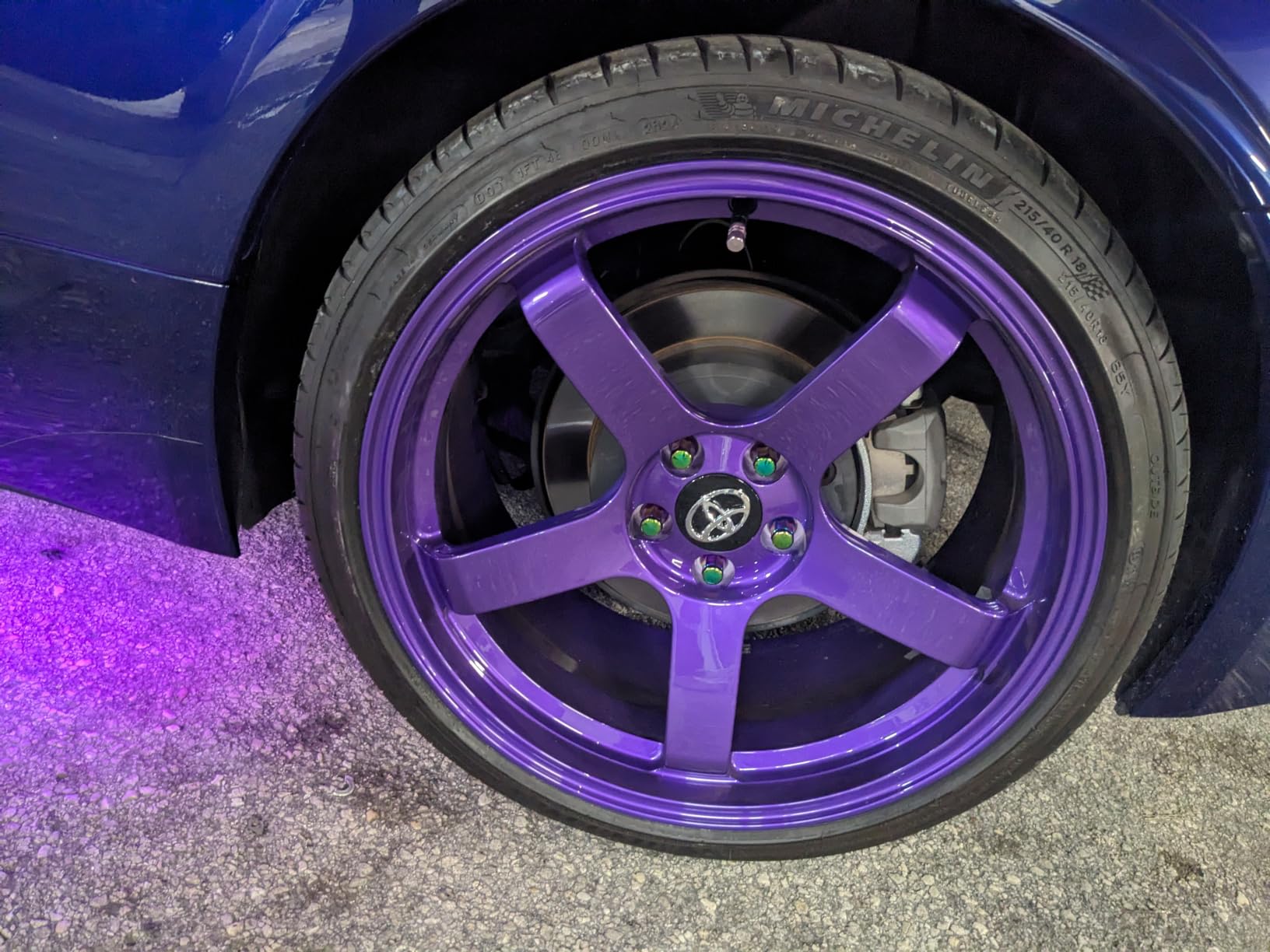 CARPRO CQUARTZ UK 3.0 - Ceramic Coating for Cars, Quartz Based Nanotechnology, Bonds to Paint, Glass, Metal and Plastic - (50ml Kit w/Reload 2.0) customer photo 1