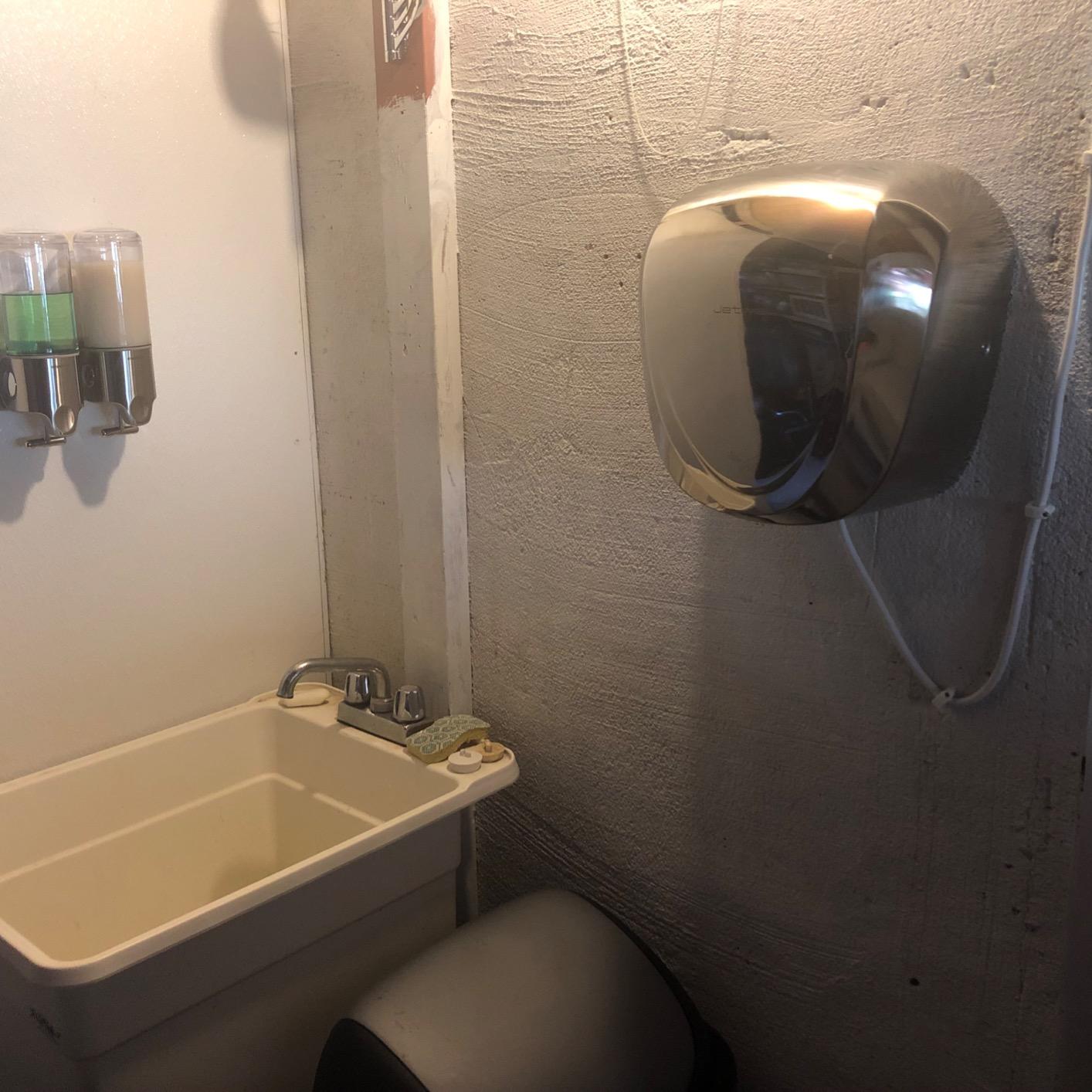 JETWELL UL Certified Commercial Hand Dryer with HEPA Filter JW2902 Polished | Stainless Steel Housing, High-Speed Drying, Smart Temperature Control, AC 110-130V customer photo 2