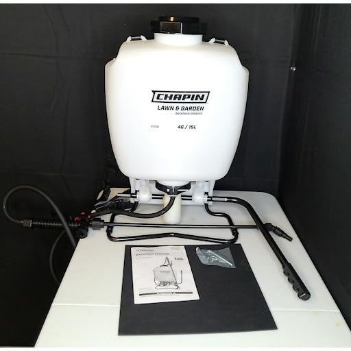 Chapin 60100 4 Gallon Backpack Sprayer for Lawn and Garden, Translucent customer photo 1