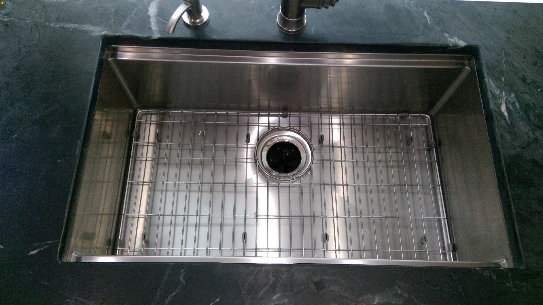 Ruvati 32-in Stainless Steel RoundCorner Undermount Workstation Sink - RVH8301 customer photo 2