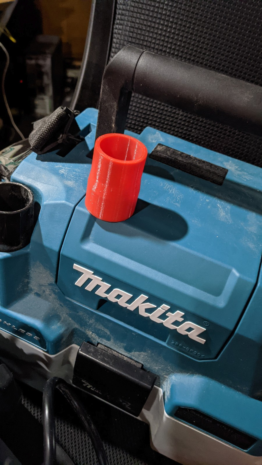 Makita XCV11Z 18V LXT Lithium-Ion Brushless Cordless 2 Gallon HEPA Filter Portable Wet/Dry Dust Extractor/Vacuum, Tool Only customer photo 1