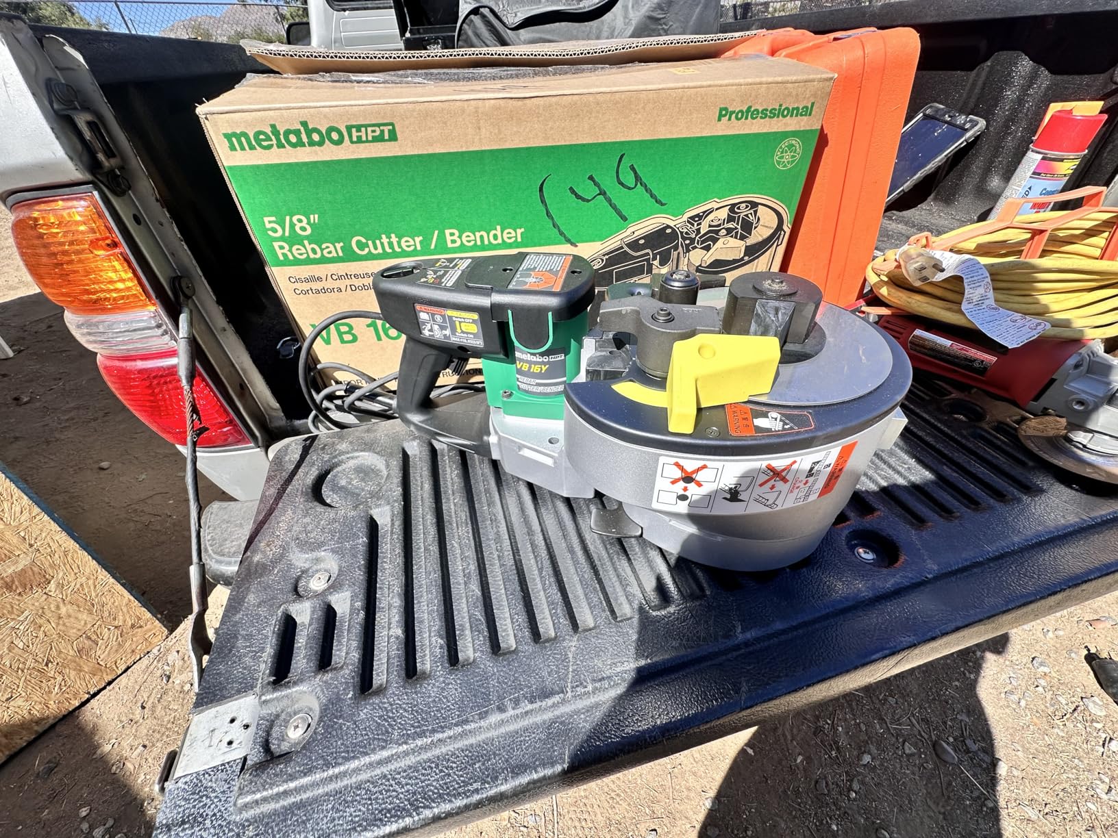 Metabo HPT Portable Rebar Bender and Cutter, 8-Amp Motor, Grade 60 rebar, Maximum 180 Degree Angle, Variable Speed Trigger, Lightweight Design, Precision Bends and Cuts, VB16Y customer photo 1