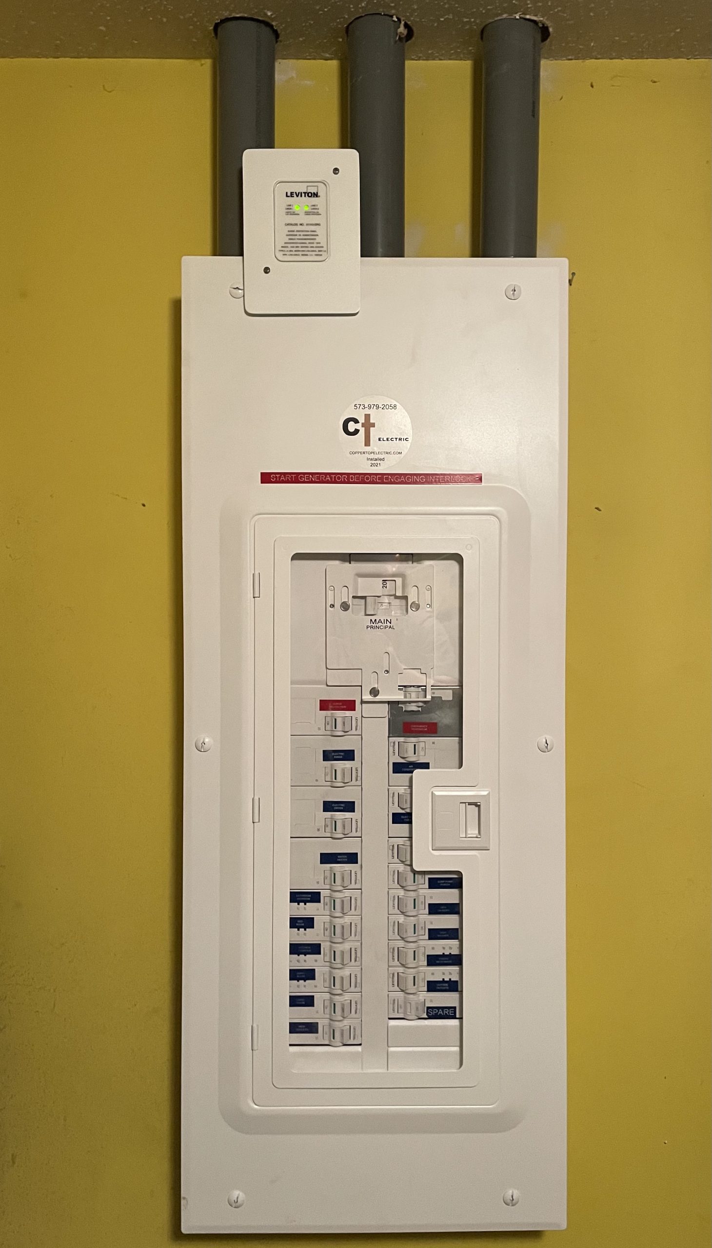 Leviton LITLK Circuit Breaker Manual Transfer Interlock Accessory Kit, White customer photo 2