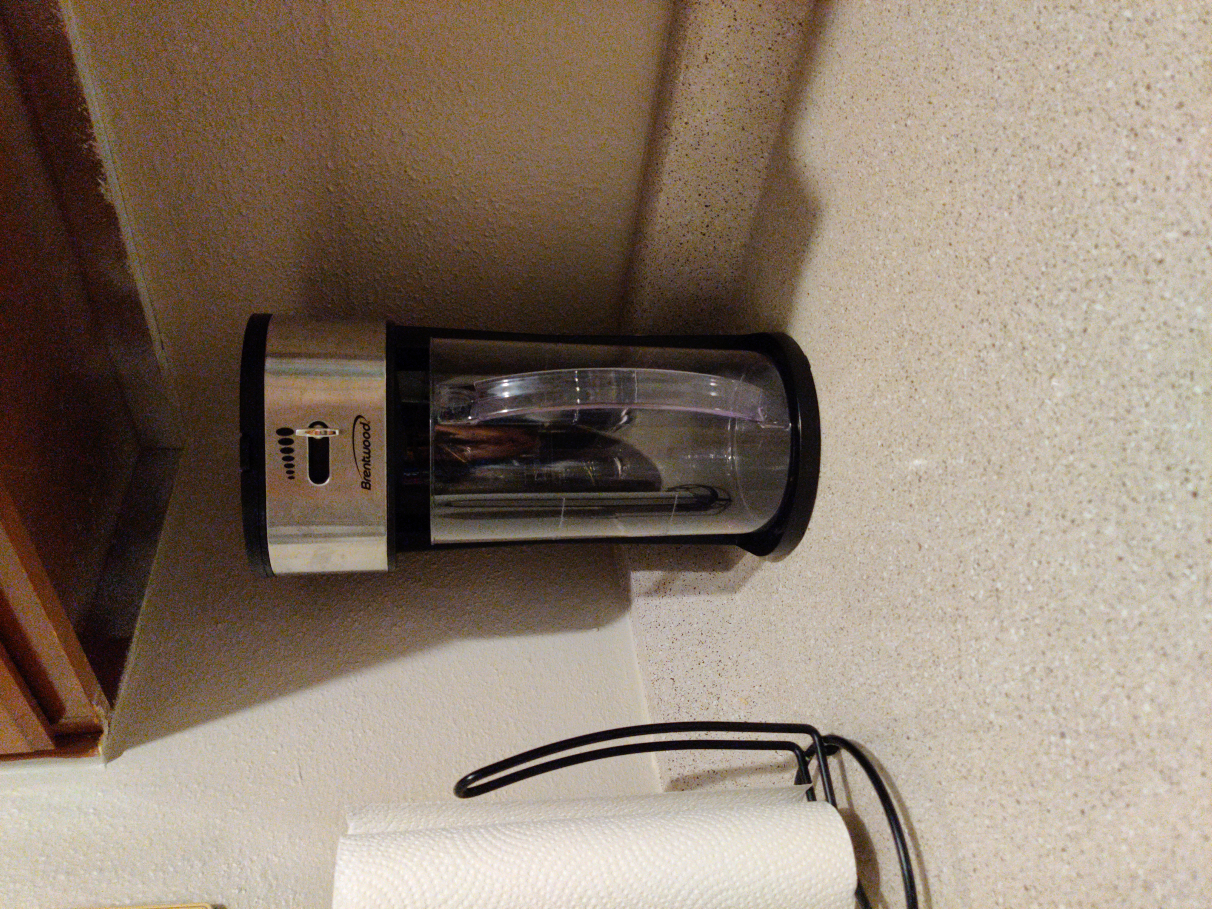 Brentwood KT-2150BK Iced Tea and Coffee Maker with 64 Ounce Pitcher, Black customer photo 2