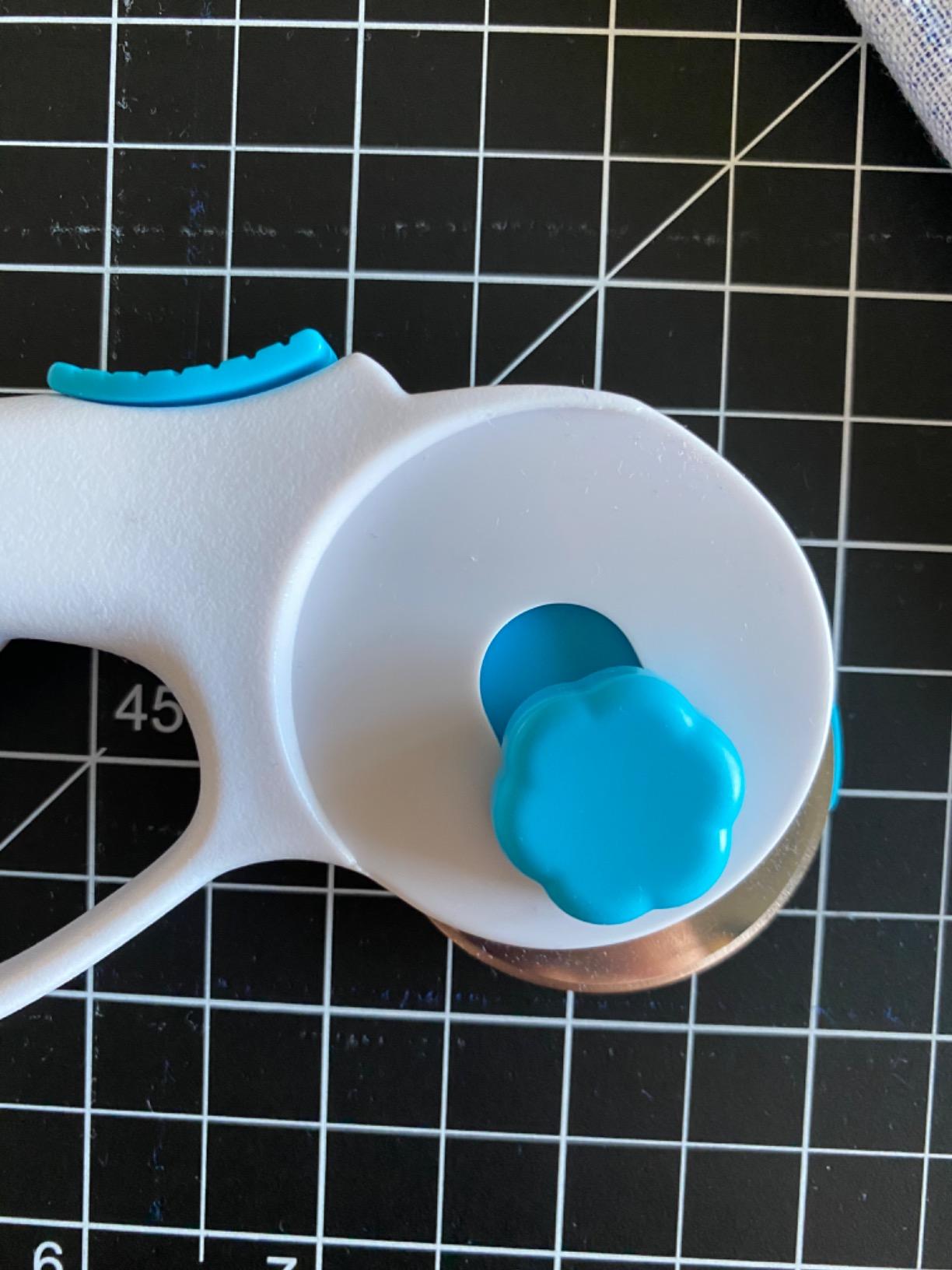 NICAPA 45mm Rotary Cutter for Fabric with Safety Lock Ergonomic Classic Comfort Loop Rotary Cutter for Crafting Sewing Quilting (Extra 5pcs 45mm Replacement Blades Included) customer photo 1