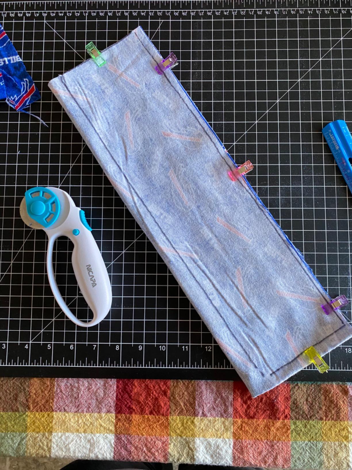 NICAPA 45mm Rotary Cutter for Fabric with Safety Lock Ergonomic Classic Comfort Loop Rotary Cutter for Crafting Sewing Quilting (Extra 5pcs 45mm Replacement Blades Included) customer photo 2