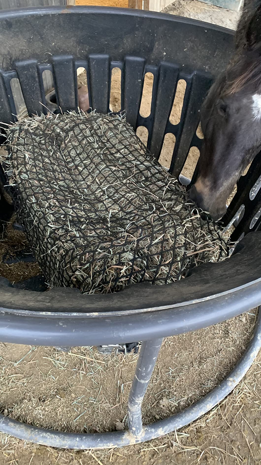 Aoneky Large Hay Net for Horses Slow Feed Horse Feeder Hay Bag 47 Inch Bale Size customer photo 2