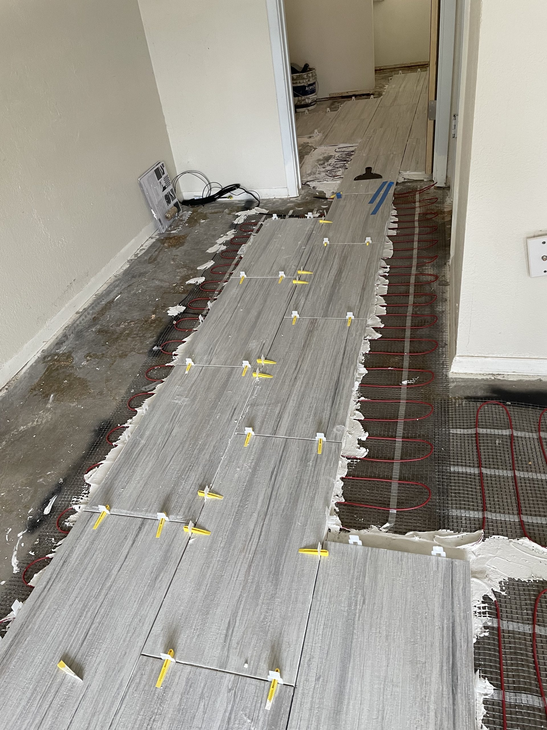 LuxHeat 60 sqft Floor Heat System, Prog Thermostat - 120V Heated Floor Mat | 20in x 36.6ft Self-adhesive Mat, Alarm, UDG 7-Day Prog T/Stat w/ GFCI, Sensor | Heated Floor Tiles For Bathroom, Tile & More customer photo 2