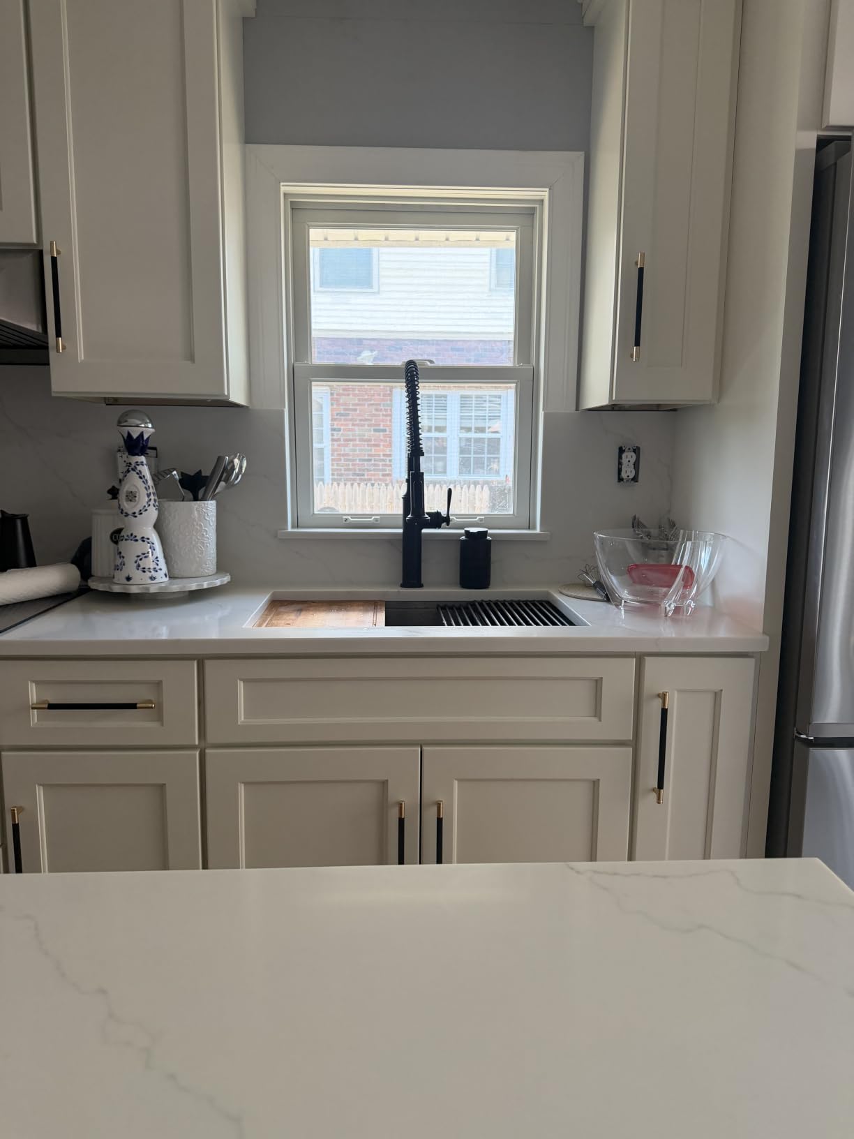 Lordear 32 Undermount Kitchen Sink 32x19 Inch Stainless Steel Kitchen Sinks Ledge Workstation 16 Gauge Single Bowl Under Counter Handmade Sink with Cutting Board customer photo 1