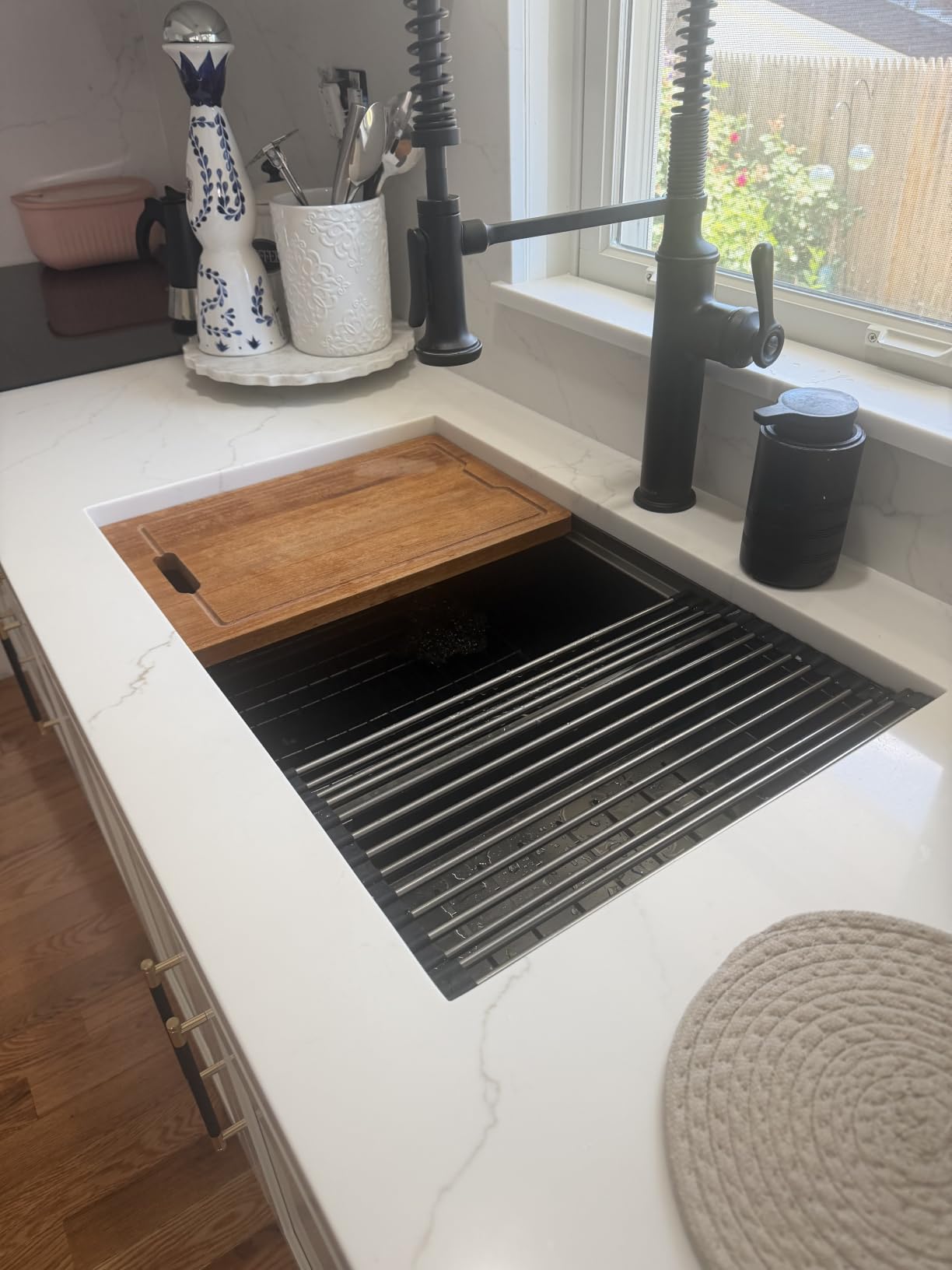 Lordear 32 Undermount Kitchen Sink 32x19 Inch Stainless Steel Kitchen Sinks Ledge Workstation 16 Gauge Single Bowl Under Counter Handmade Sink with Cutting Board customer photo 2