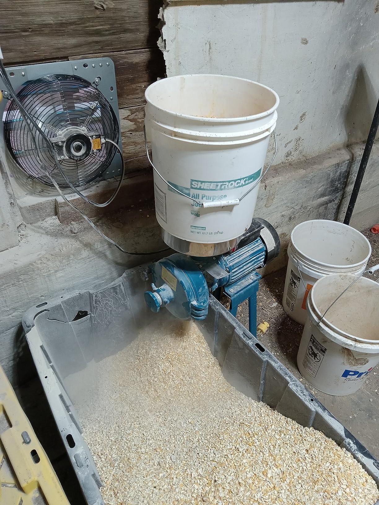 NAIZEA Electric Grain Mill Grinder Corn Grinder, 3000W 110V Commercial Flour Mill Machine with Funnel, Feed Grinders for Corn, Wheat, Rice, Cereals, Molino de Maiz Electrico (Dry Grinders) customer photo 2