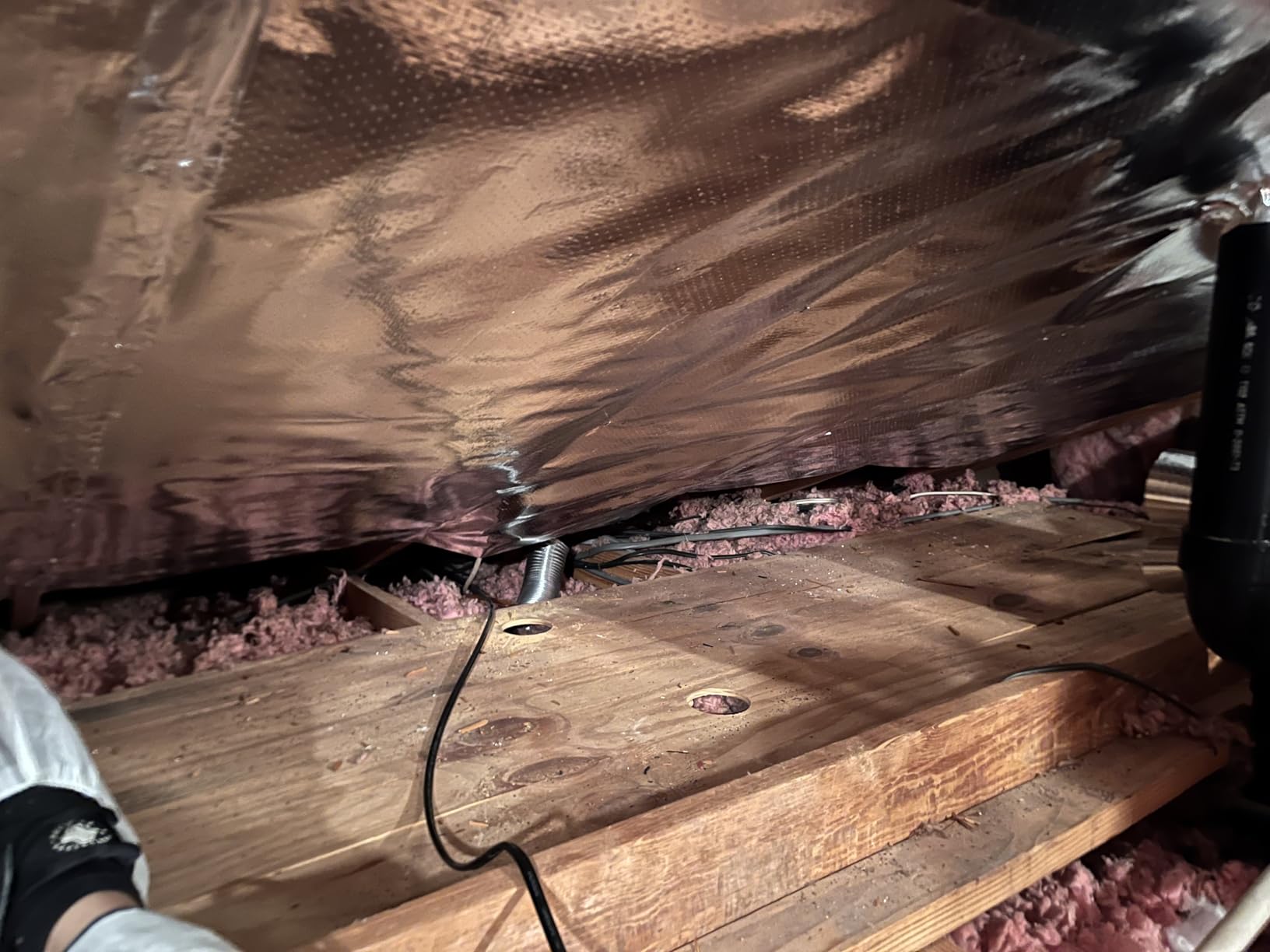 SmartFOIL- 4ft x 125ft Industrial Grade Radiant Barrier 500 sq. ft roll - Attic Foil, House Wrap, Reflective Insulation - Perforated, Breathable customer photo 1