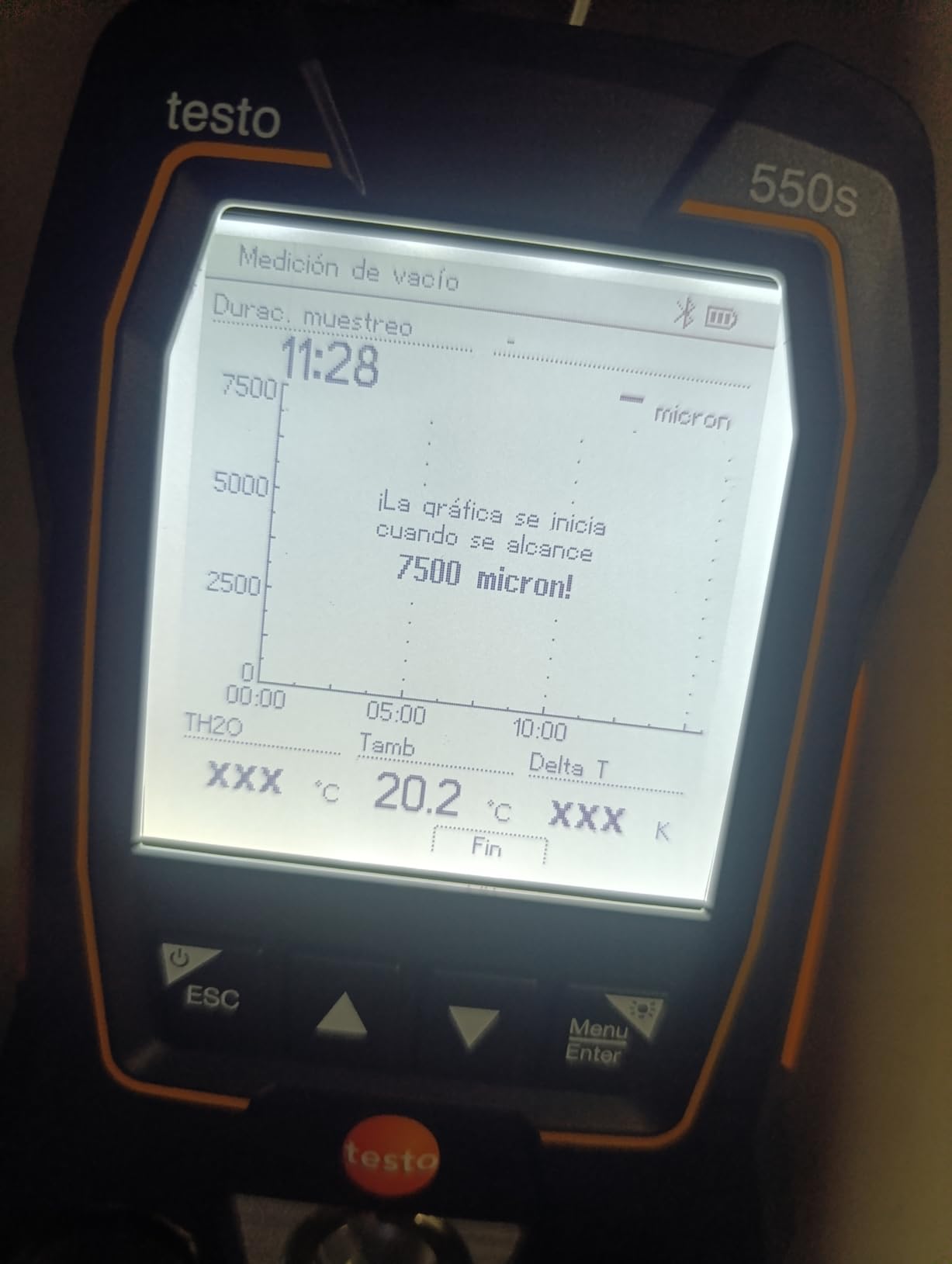 Testo 550s AC Manifold Gauge Set with 2 Wired Temperature Clamp Probes, Bluetooth customer photo 2