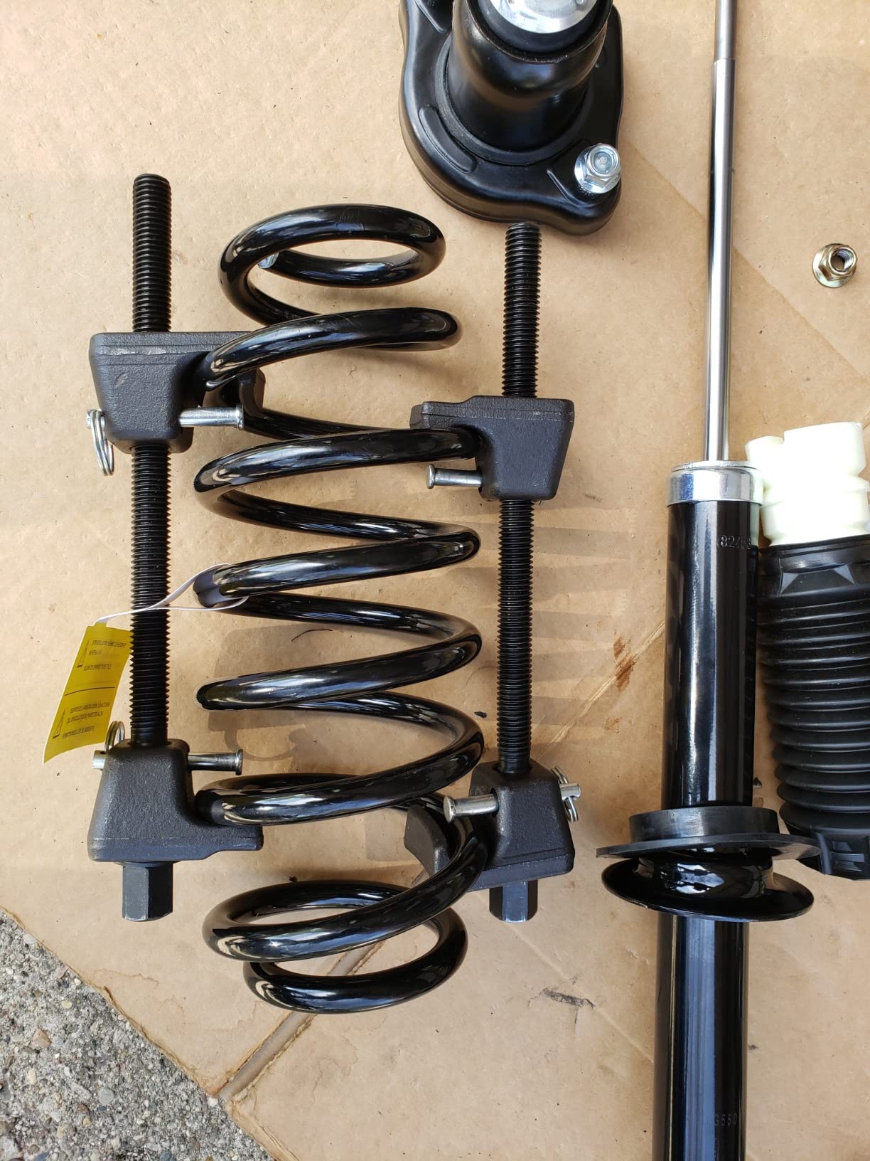 OEMTOOLS 37036 Strut Spring Compressor, Car Spring Compressor Tool, Coil Spring Compressor for Heavy Duty Springs customer photo 2