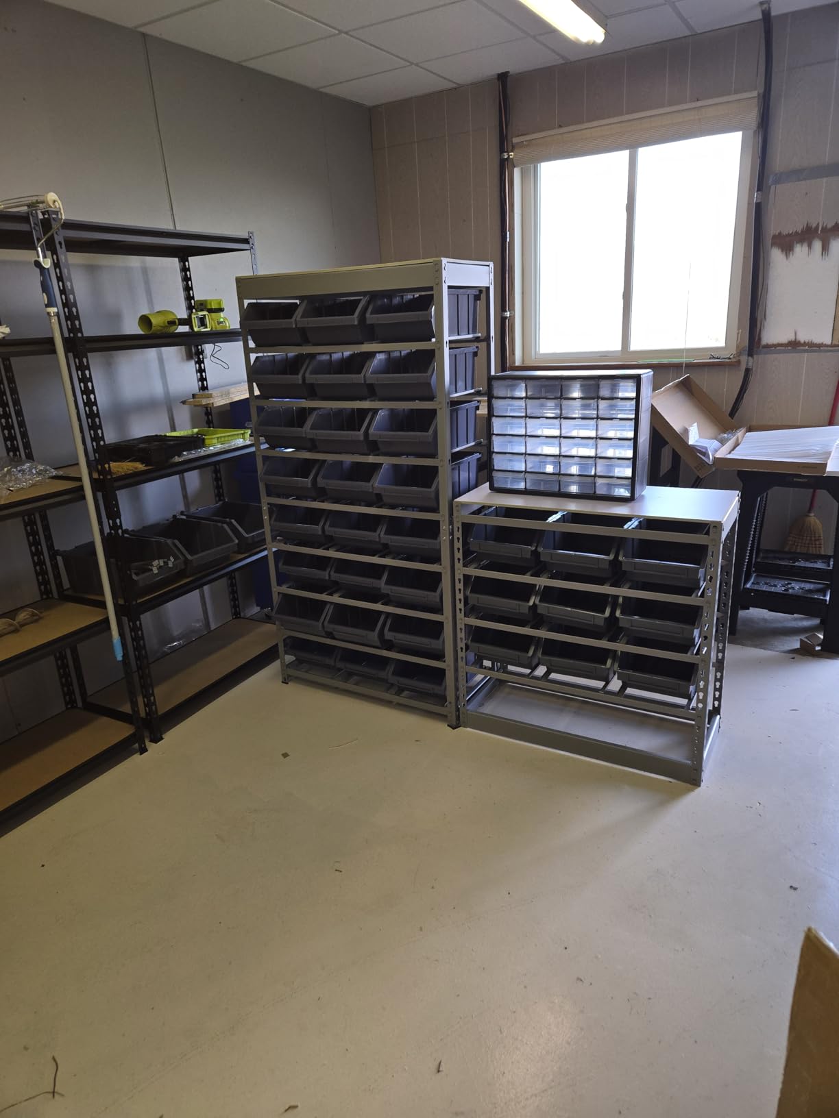 King's Rack Bin Rack Storage System Heavy Duty Steel Rack Organizer Shelving Unit w/ 22 Plastic Bins in 6 tiers customer photo 2