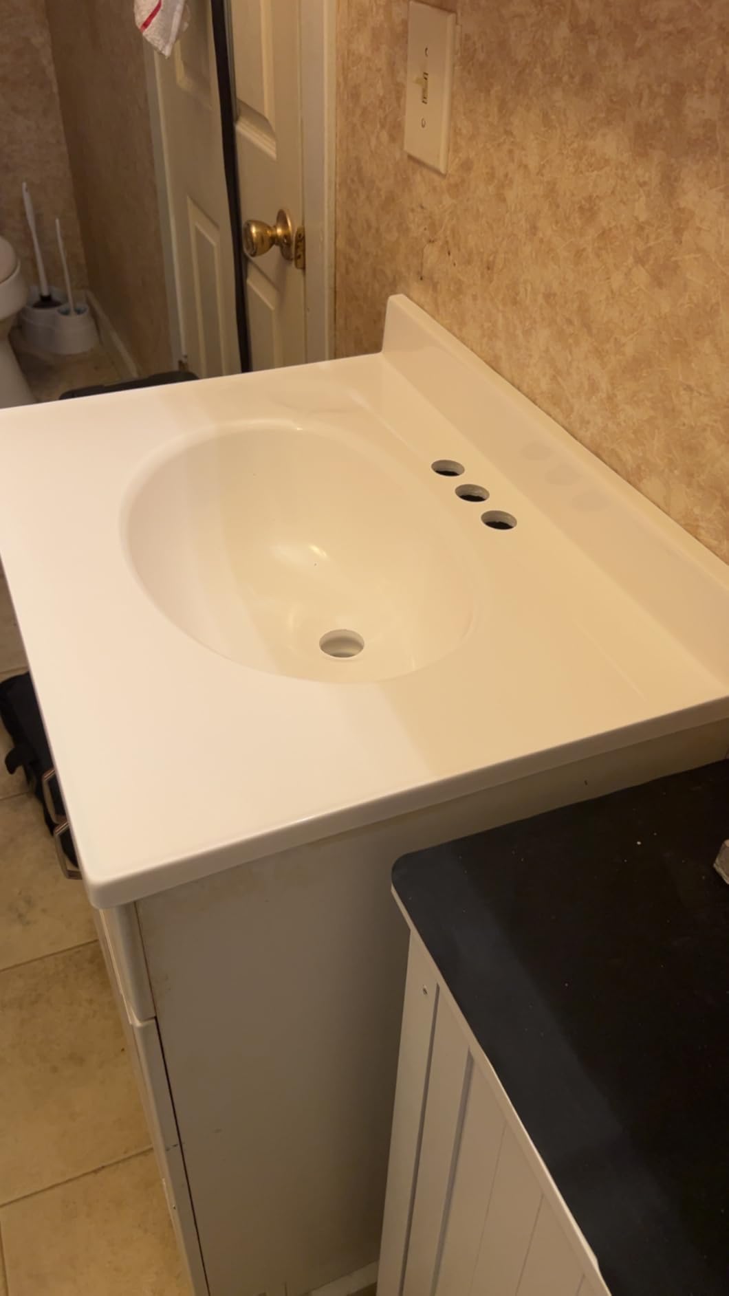 Cultured Marble Composite Bathroom Sink Top - Fits Standard 18