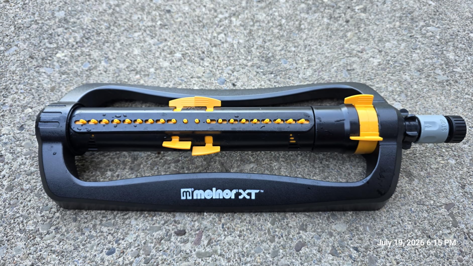 Melnor XT Oscillating Sprinkler, 4500 Sq Ft Coverage, Flow, Width and Range Adjustable customer photo 1