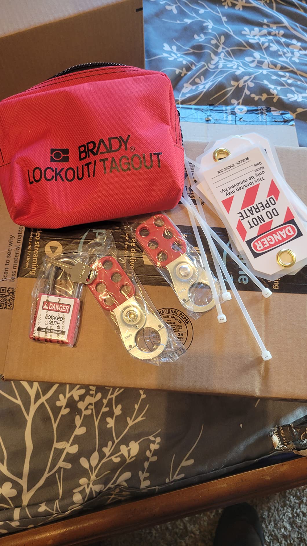 Brady Electrical Lockout Tagout Kit with Hasps, Loto Tags, 1 Red Safety Padlock | Electrical Lock Out Tag Out Kit - 153668 customer photo 1