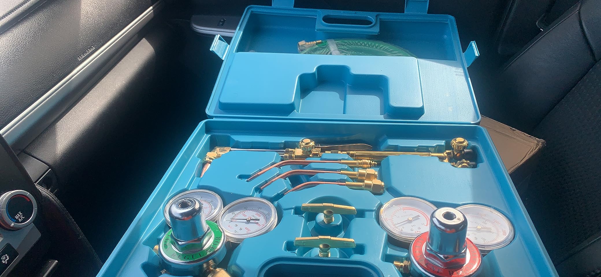 Oxygen Acetylene Torch Kit, Oxy Gas Welding Cutting Brazing Set, Welding Kit | Portable Oxy Acetylene Torch Welder, With Nozzles, Regulator, Hose Gauges, Blue Case customer photo 2
